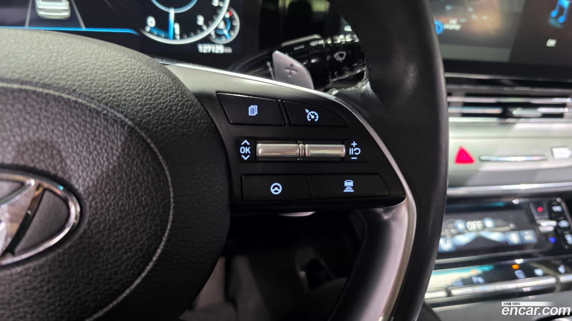 Grandeur Hyundai 2021.5-OPTION-040