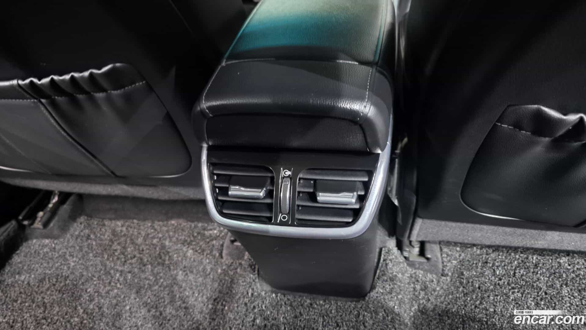 Grandeur Hyundai 2021.5-OPTION-048