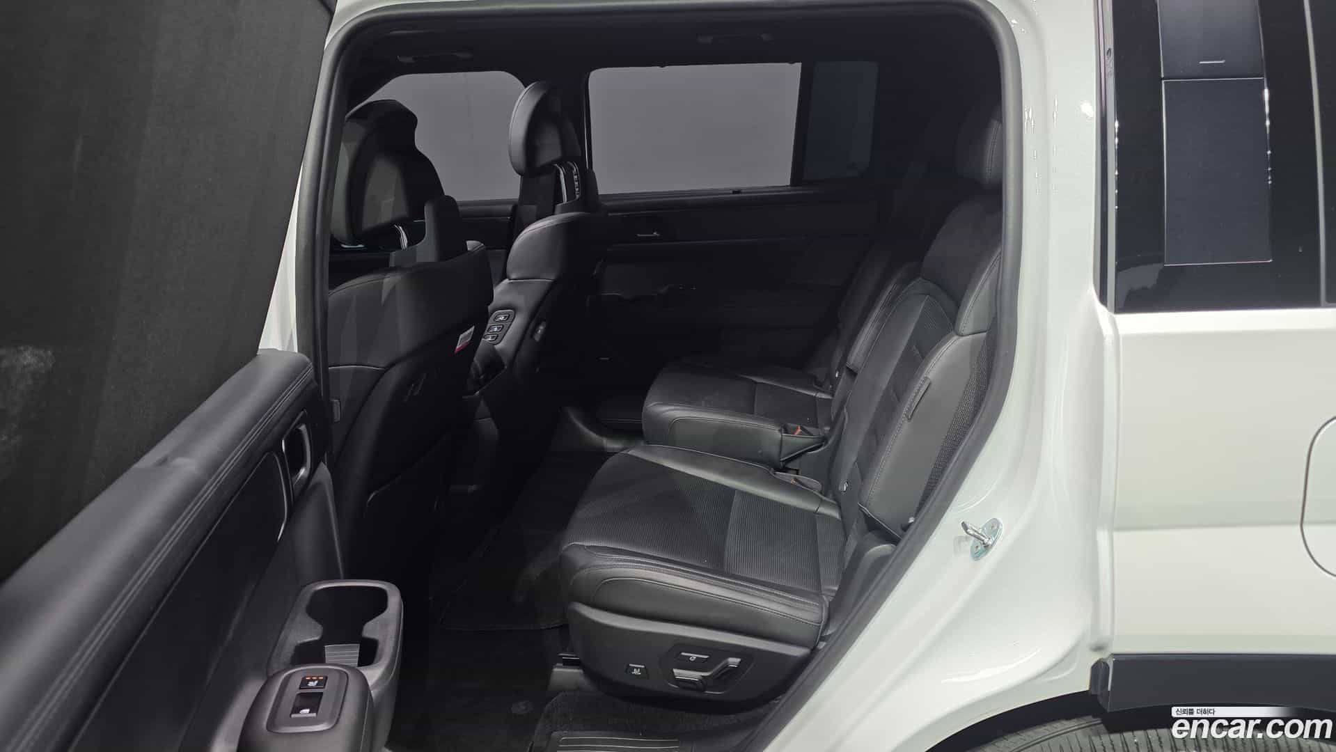 Santafe Hyundai 2024.1-INNER-036