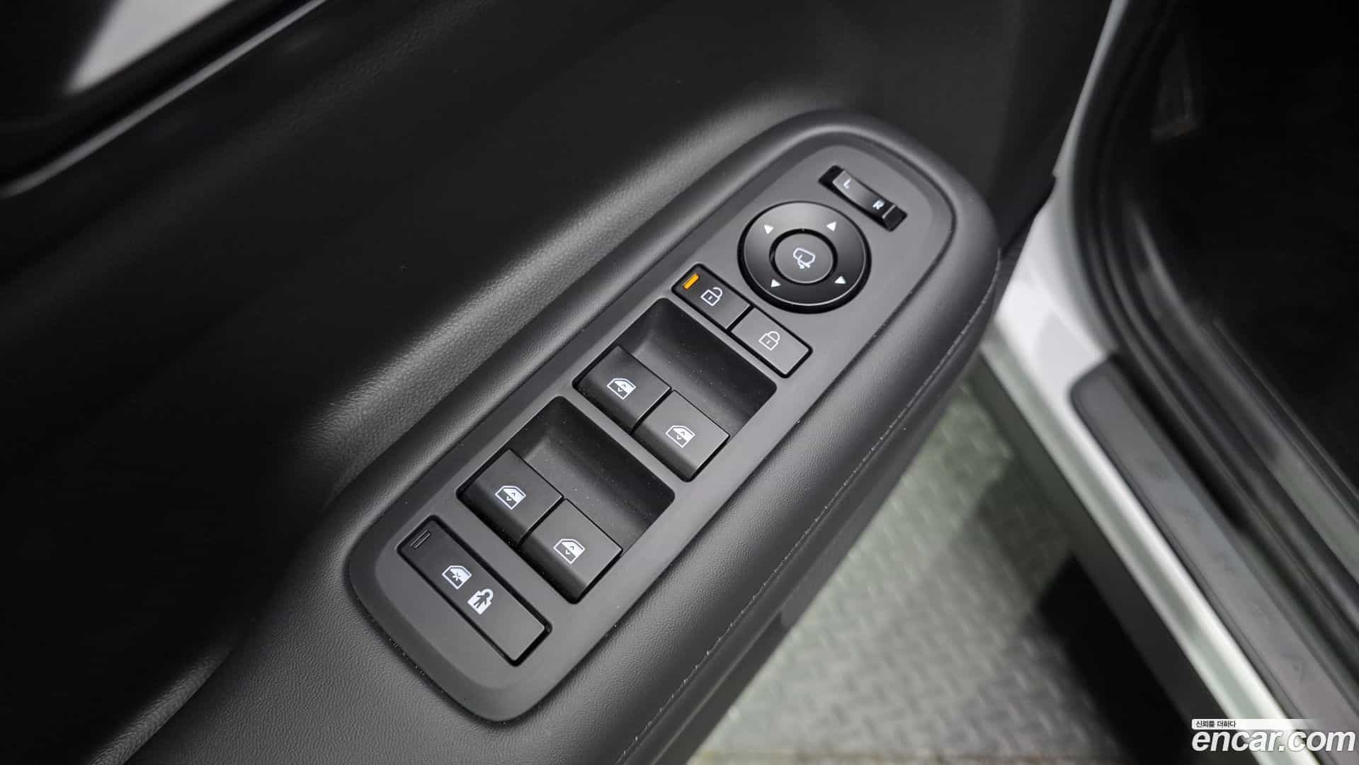 Santafe Hyundai 2024.1-OPTION-043
