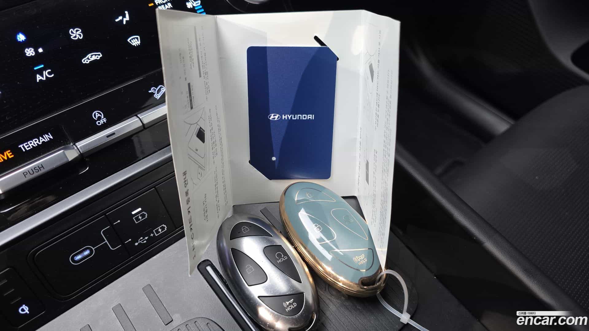 Santafe Hyundai 2024.1-OPTION-051