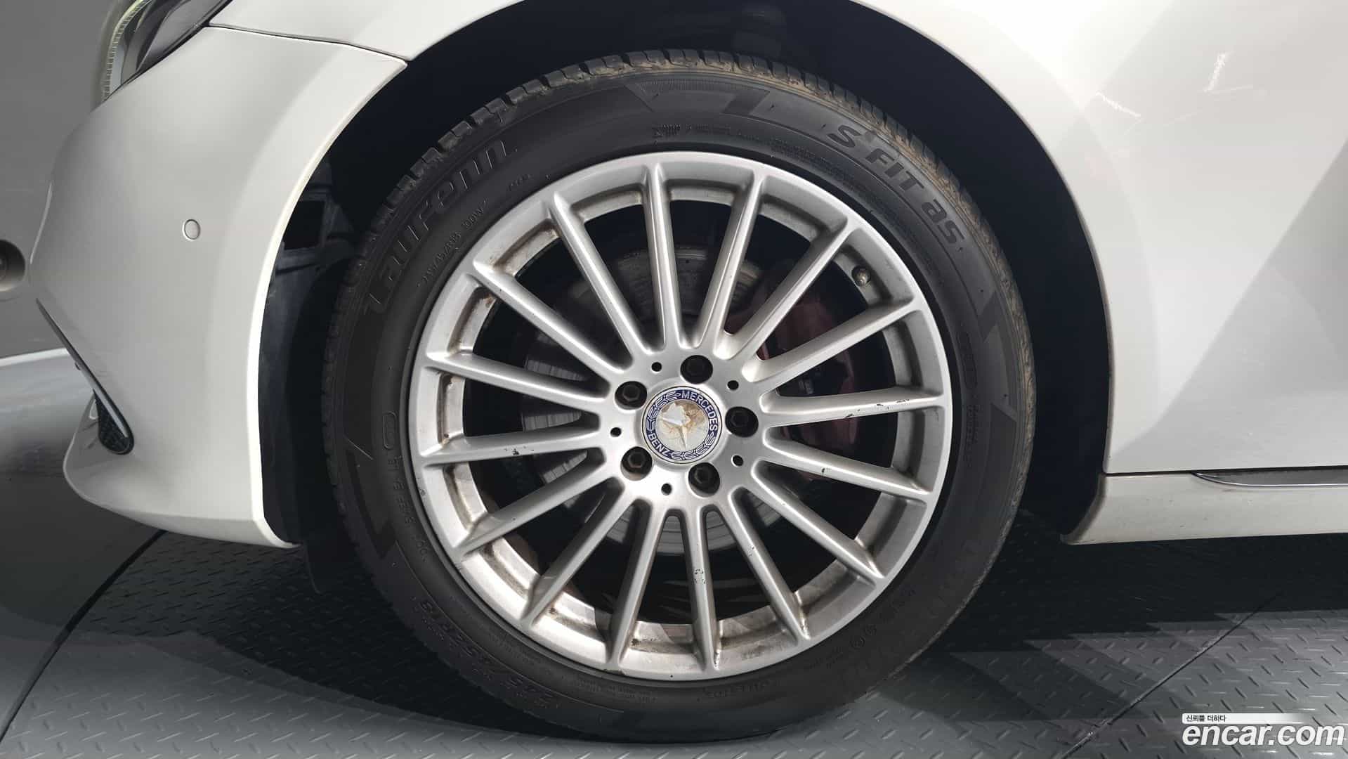 E-Class Mercedes-Benz 2016.10-OUTER-005
