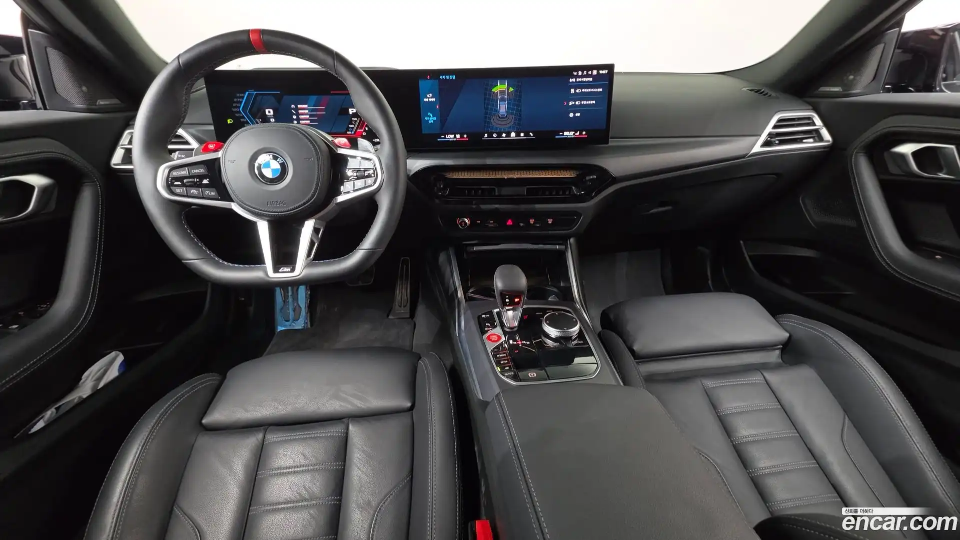 M2 BMW 2025.11-INNER-007