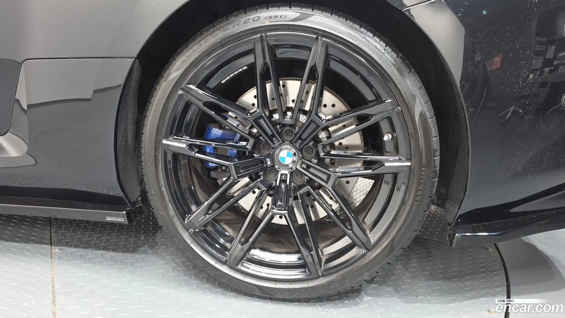 M2 BMW 2025.11-OUTER-031
