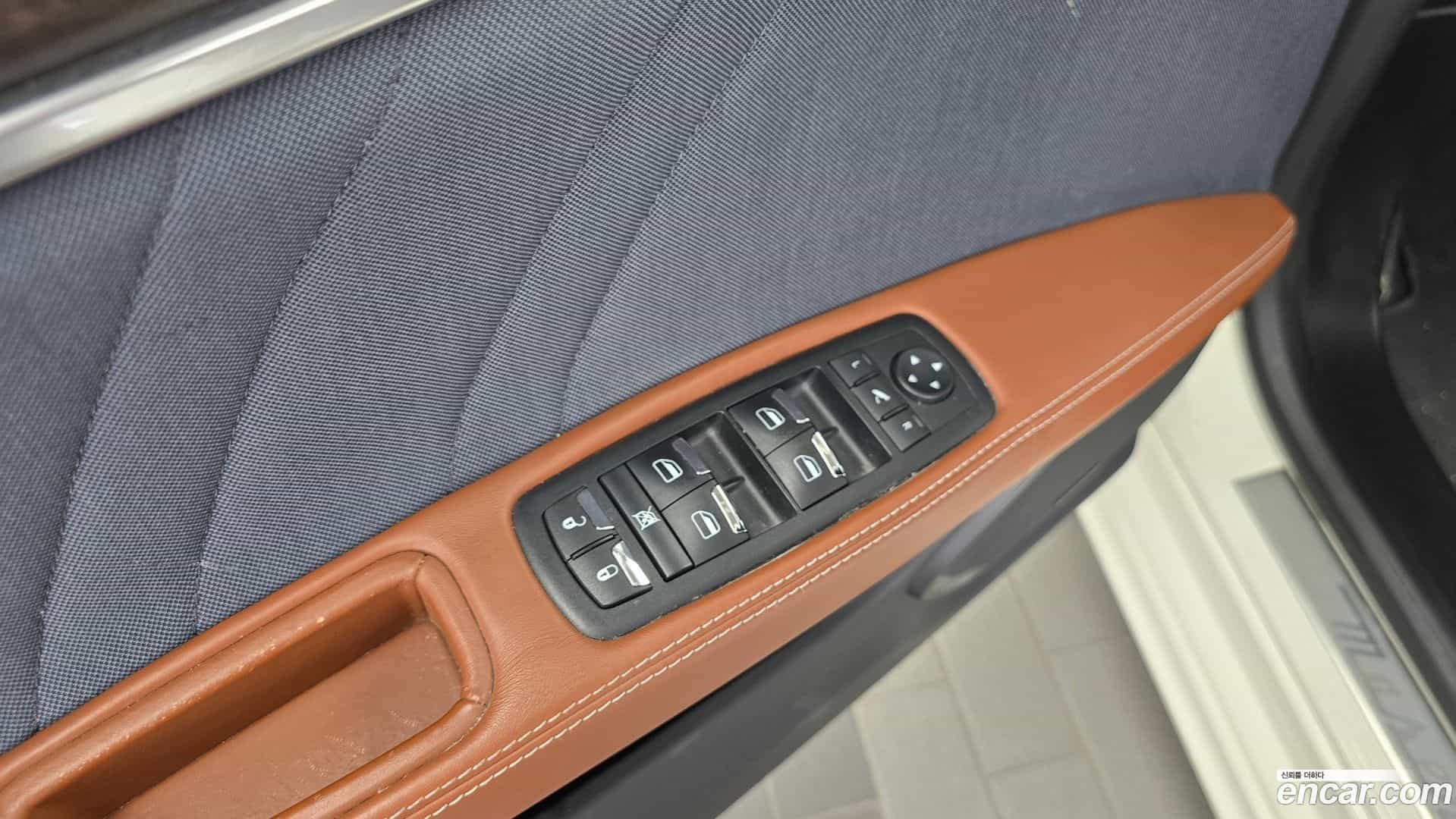 Ghibli Maserati 2019.11-OPTION-041