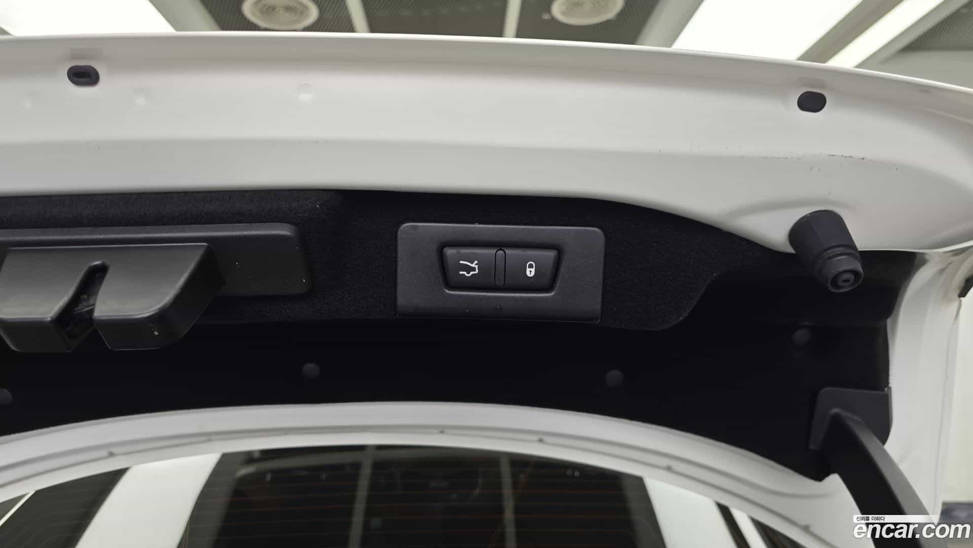 Ghibli Maserati 2019.11-OPTION-043