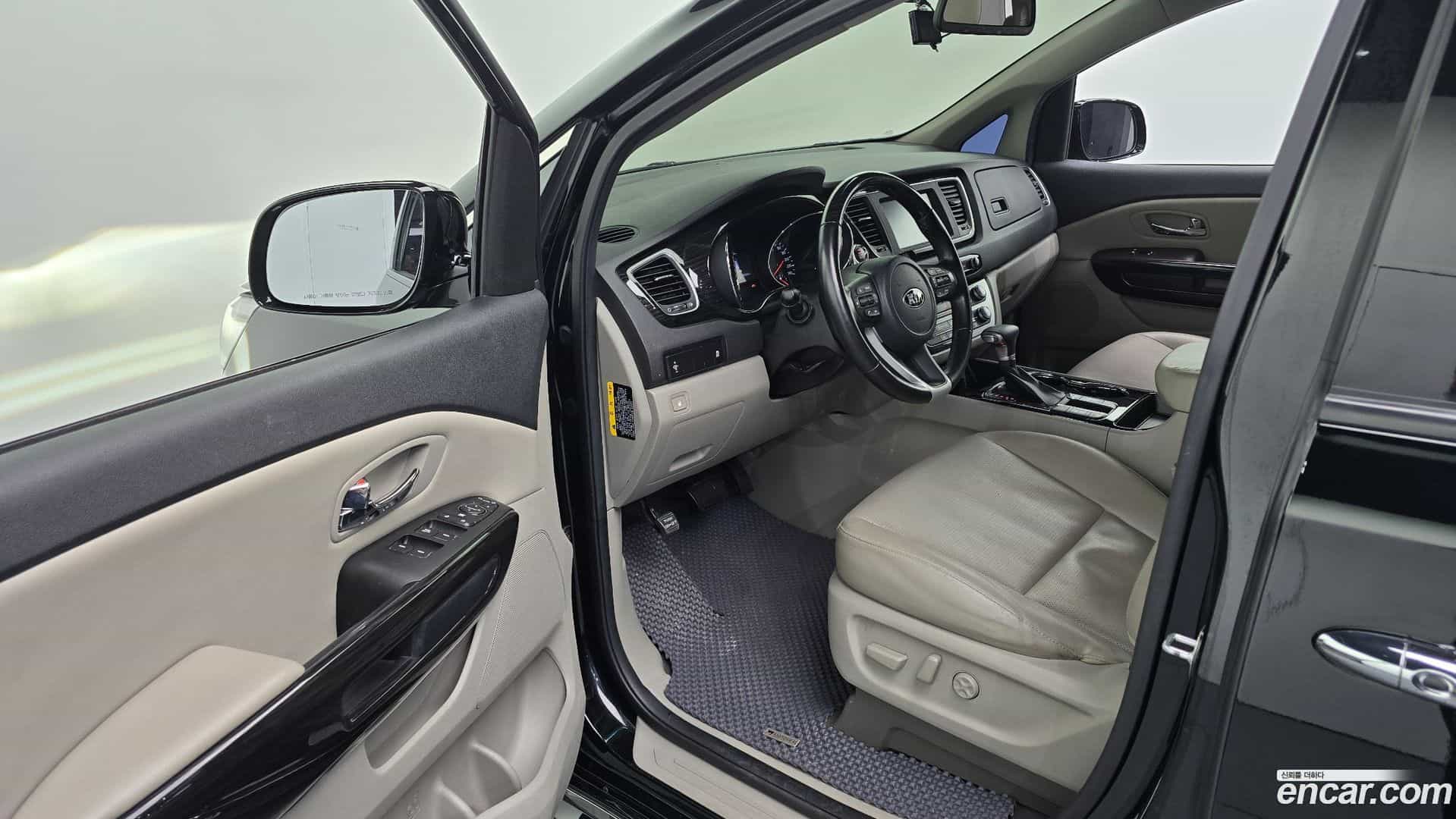 Canival Kia 2019.5-INNER-010