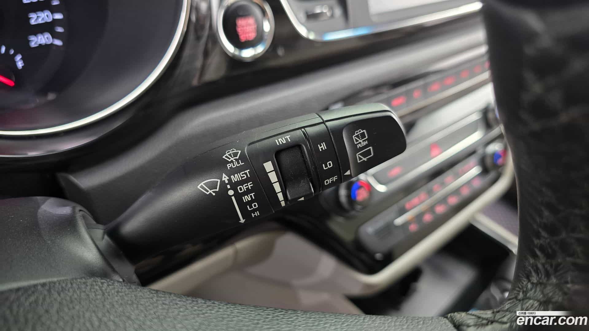 Canival Kia 2019.5-OPTION-041