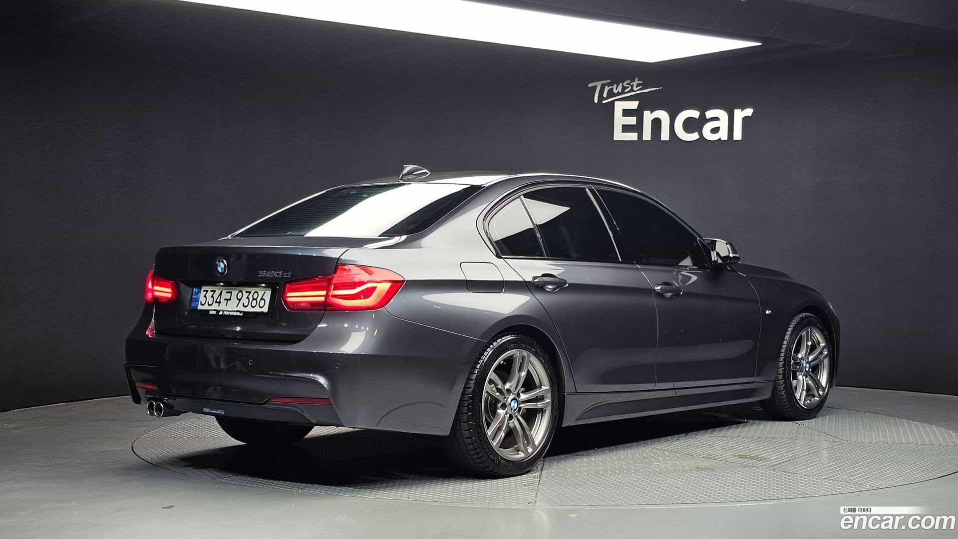 3-Series BMW 2018.1-OUTER-002
