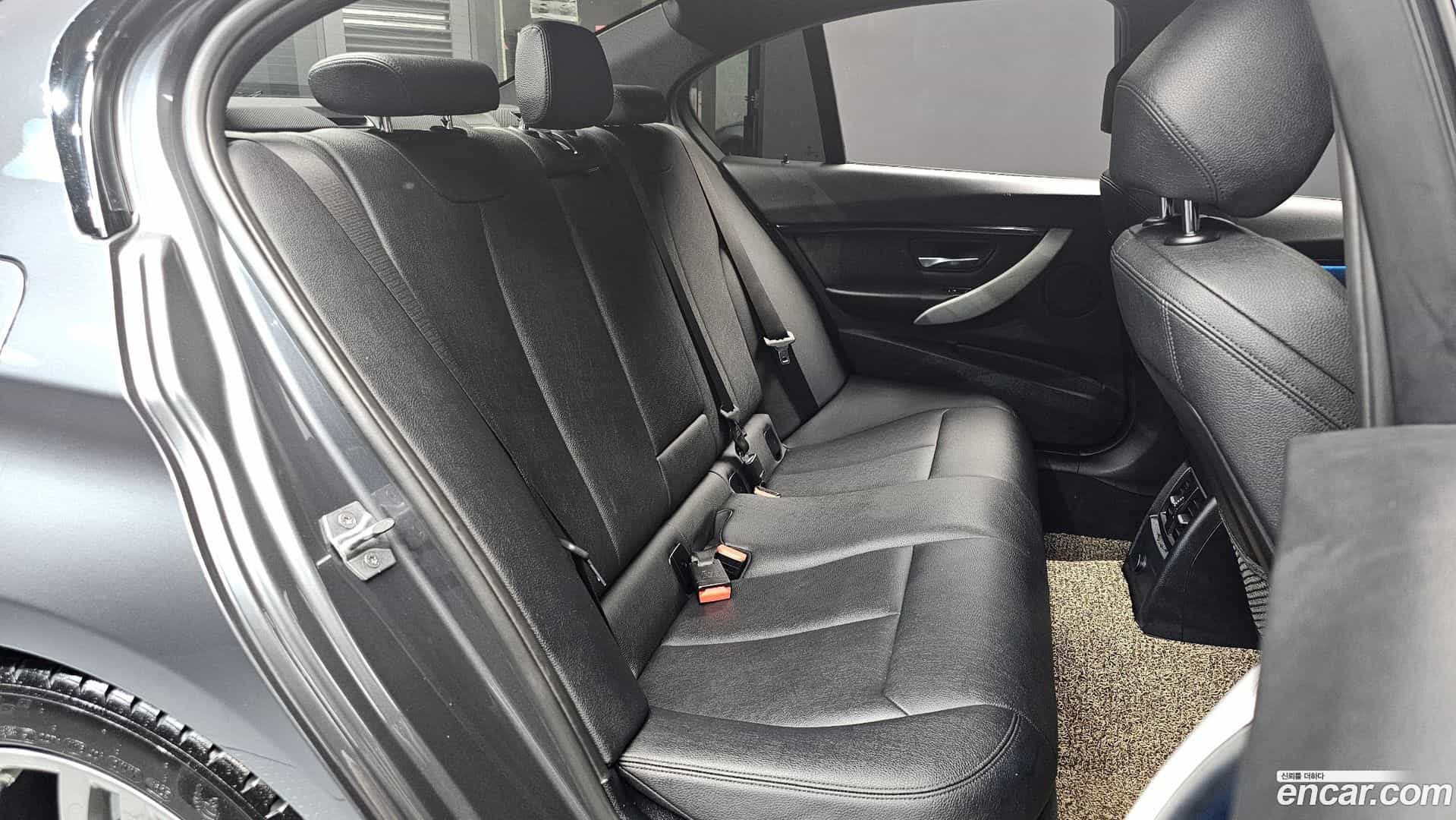 3-Series BMW 2018.1-OPTION-015