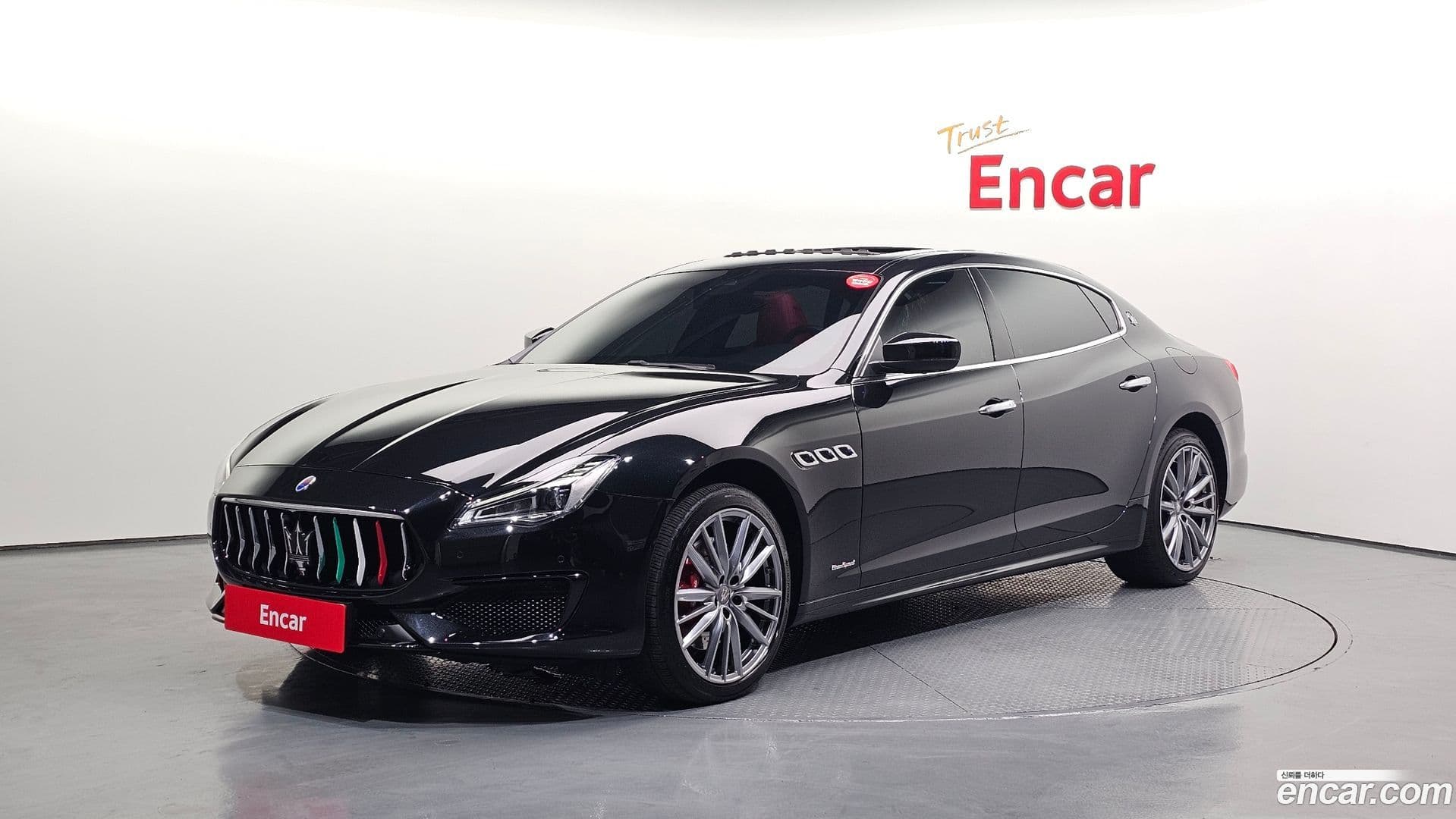 Main__Slider__Photo:Quattroporte Maserati 2020.11-0