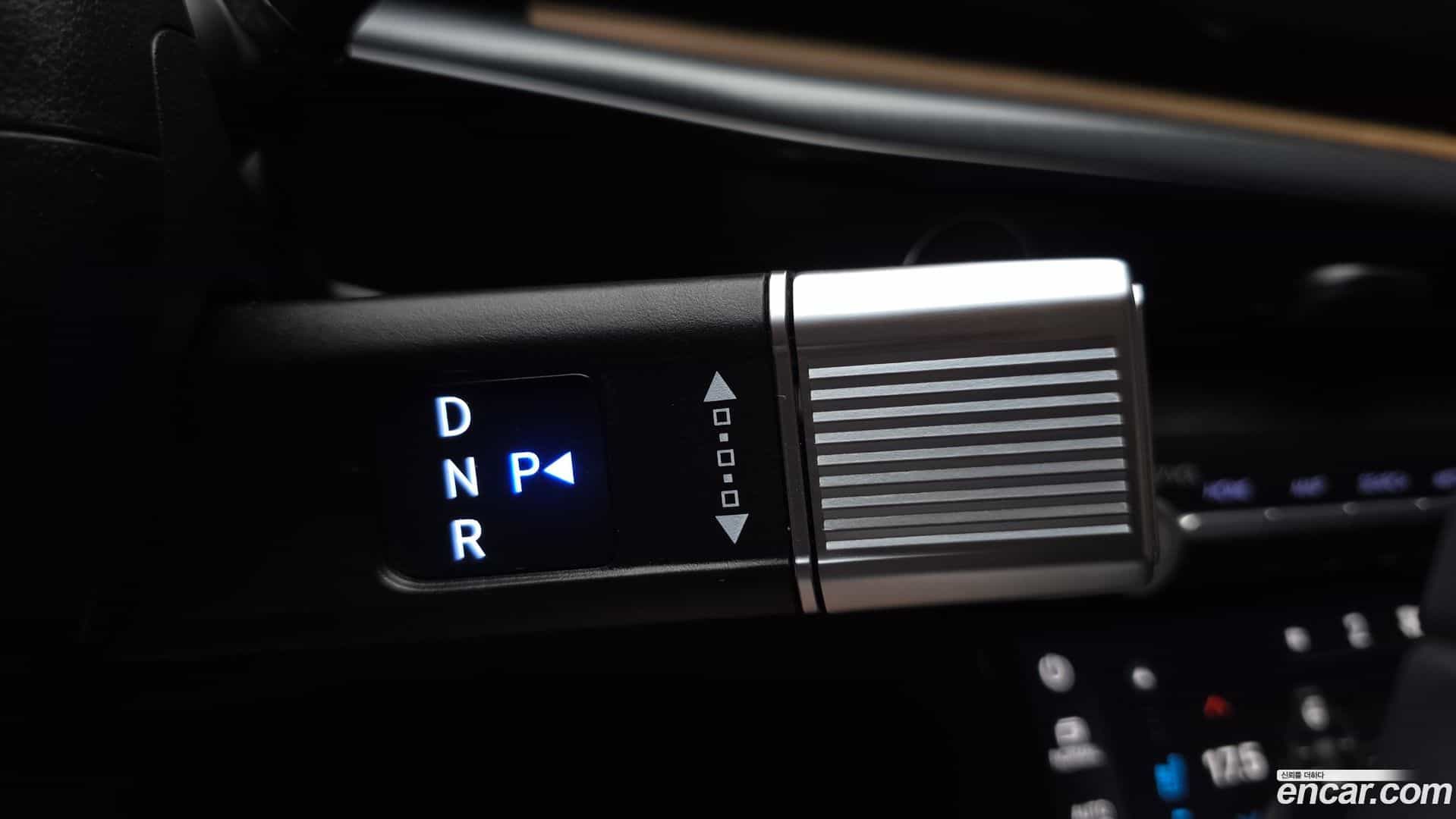 Grandeur Hyundai 2023.10-INNER-009