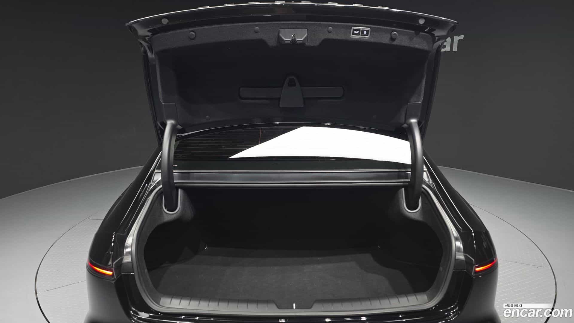 Grandeur Hyundai 2023.10-OPTION-024