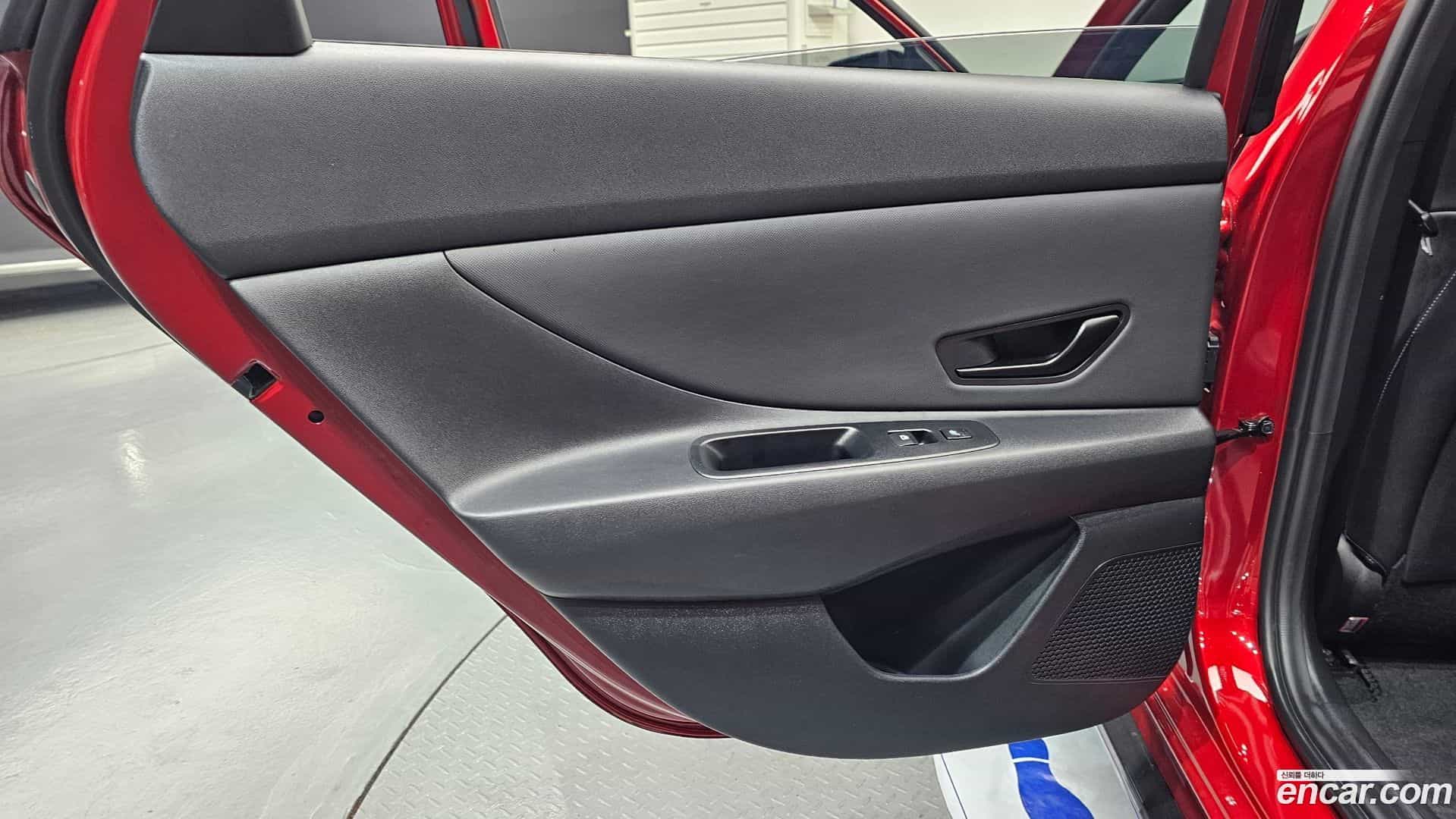 AVANTE Hyundai 2024.4-INNER-035