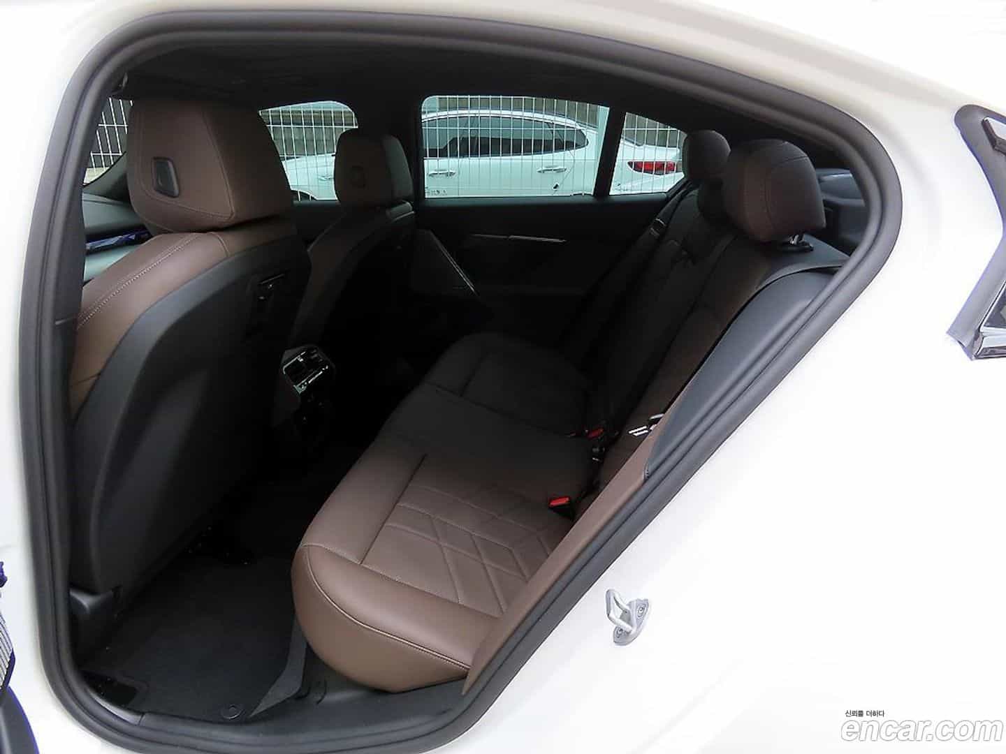 5-Series BMW 2025.9-OUTER-006