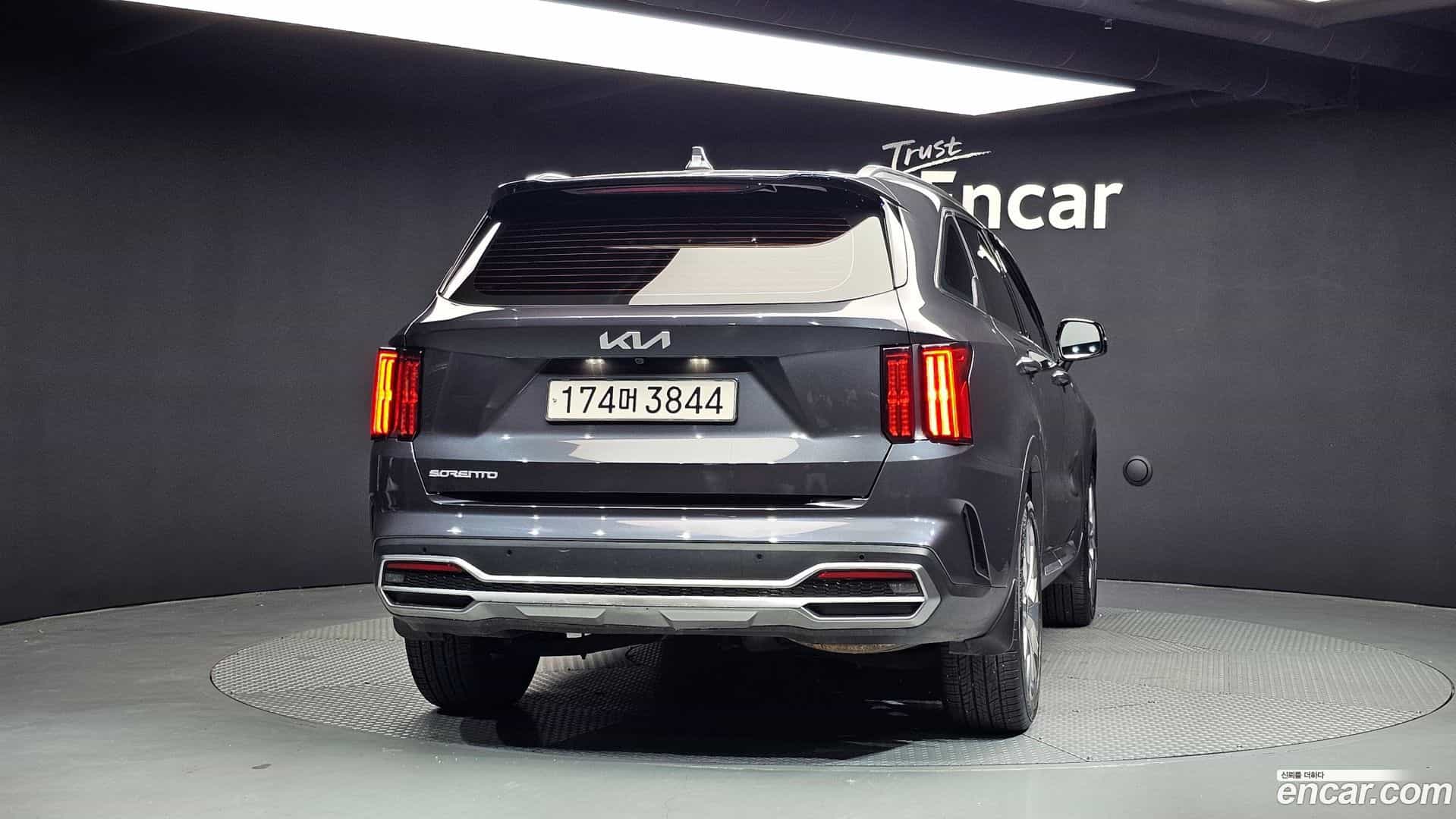 Sorento Kia 2023.0-OUTER-004