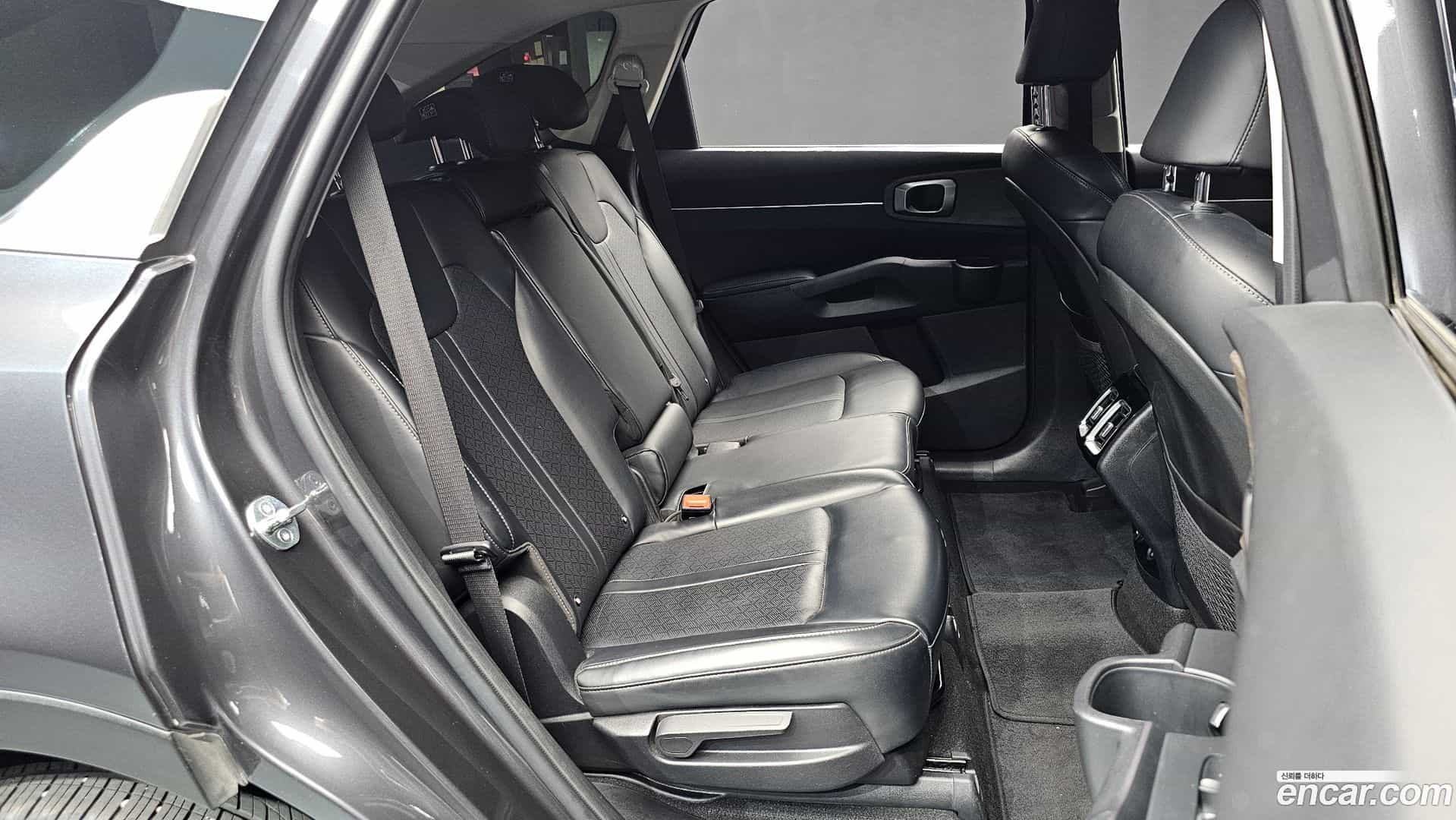 Sorento Kia 2023.0-OPTION-015