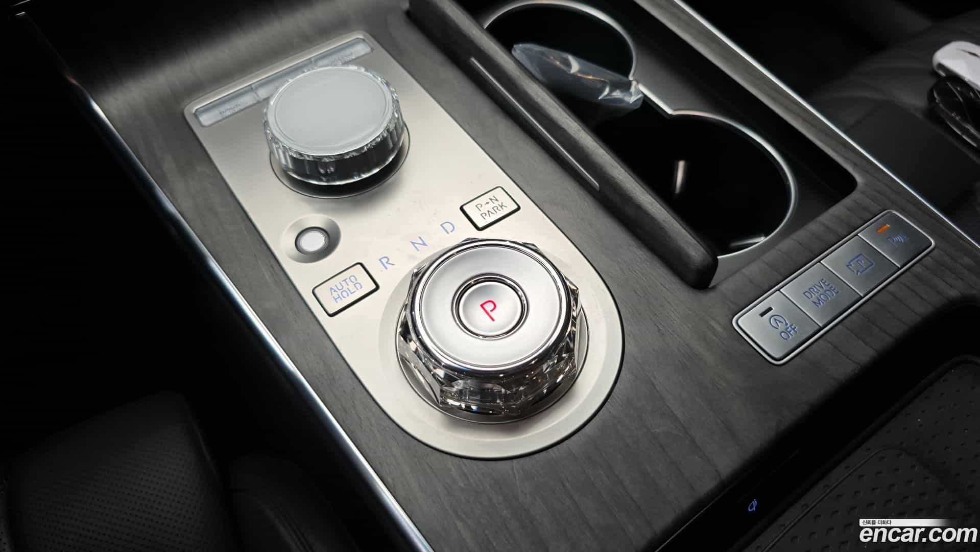 G80 Genesis 2025.2-INNER-009