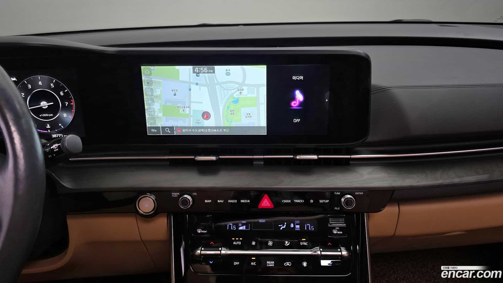 Canival Kia 2021.8-OPTION-019