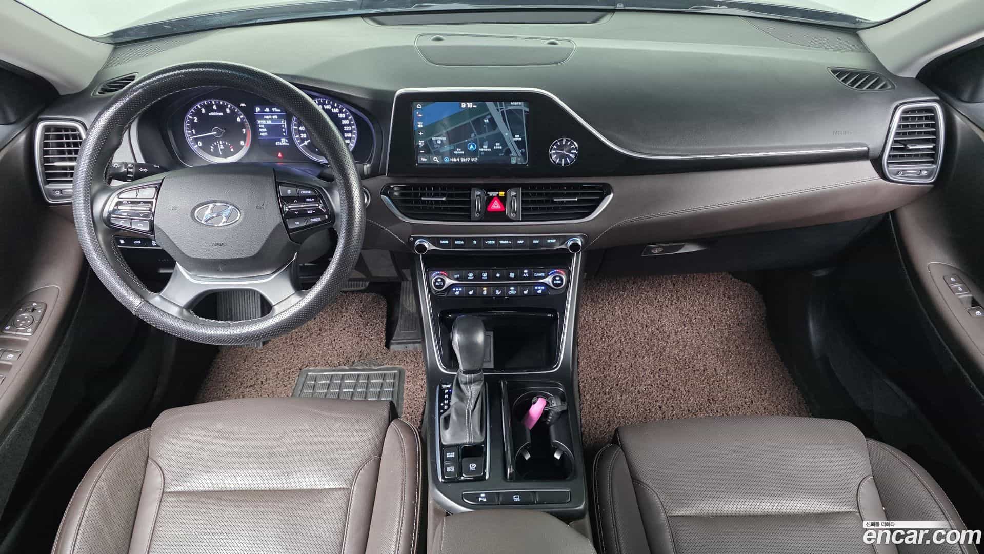 Grandeur Hyundai 2018.11-INNER-007