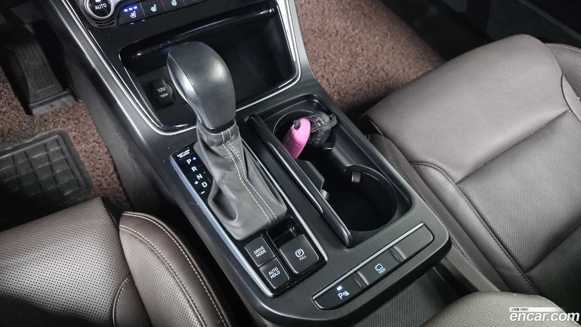 Grandeur Hyundai 2018.11-INNER-009