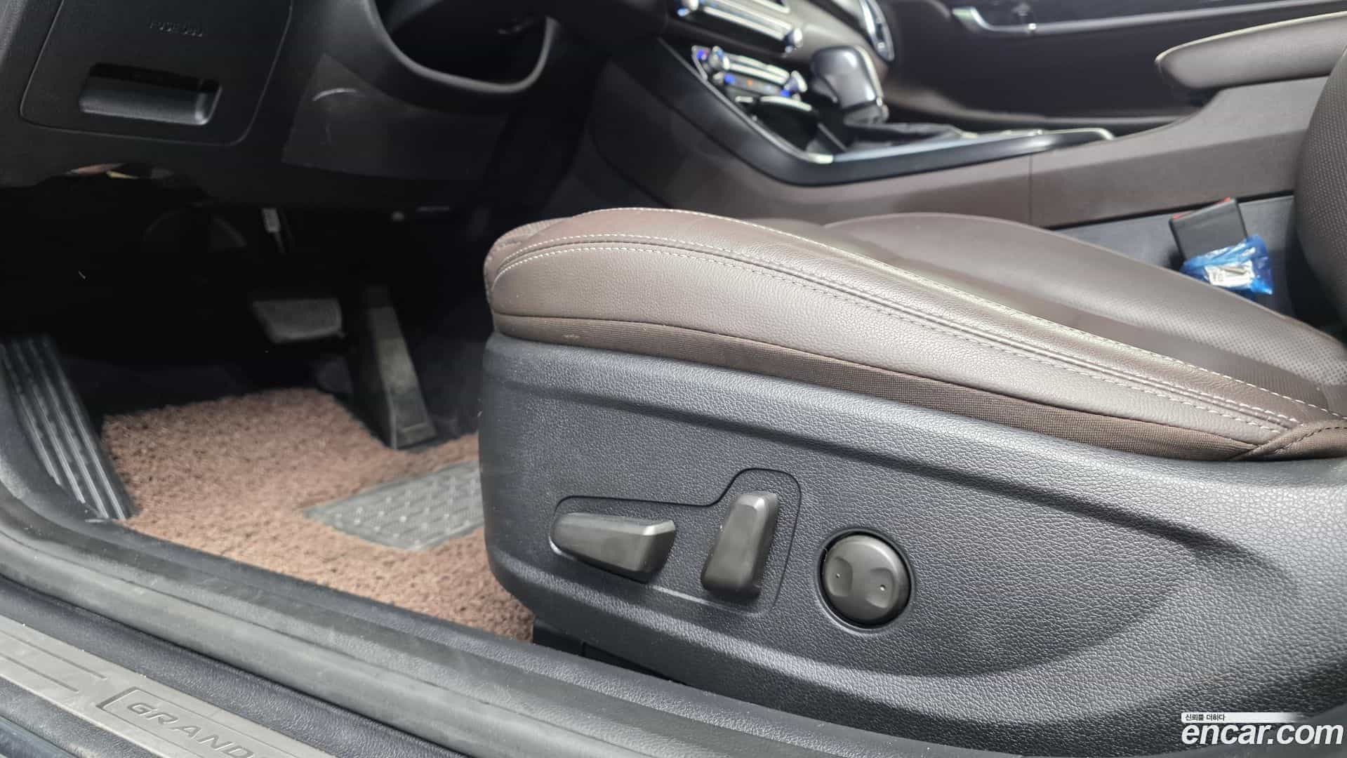 Grandeur Hyundai 2018.11-OPTION-042