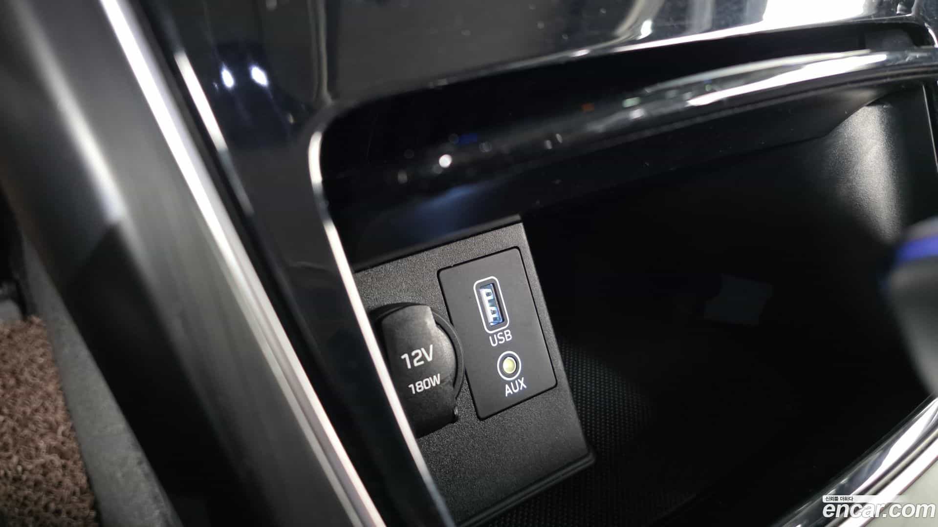 Grandeur Hyundai 2018.11-OPTION-043