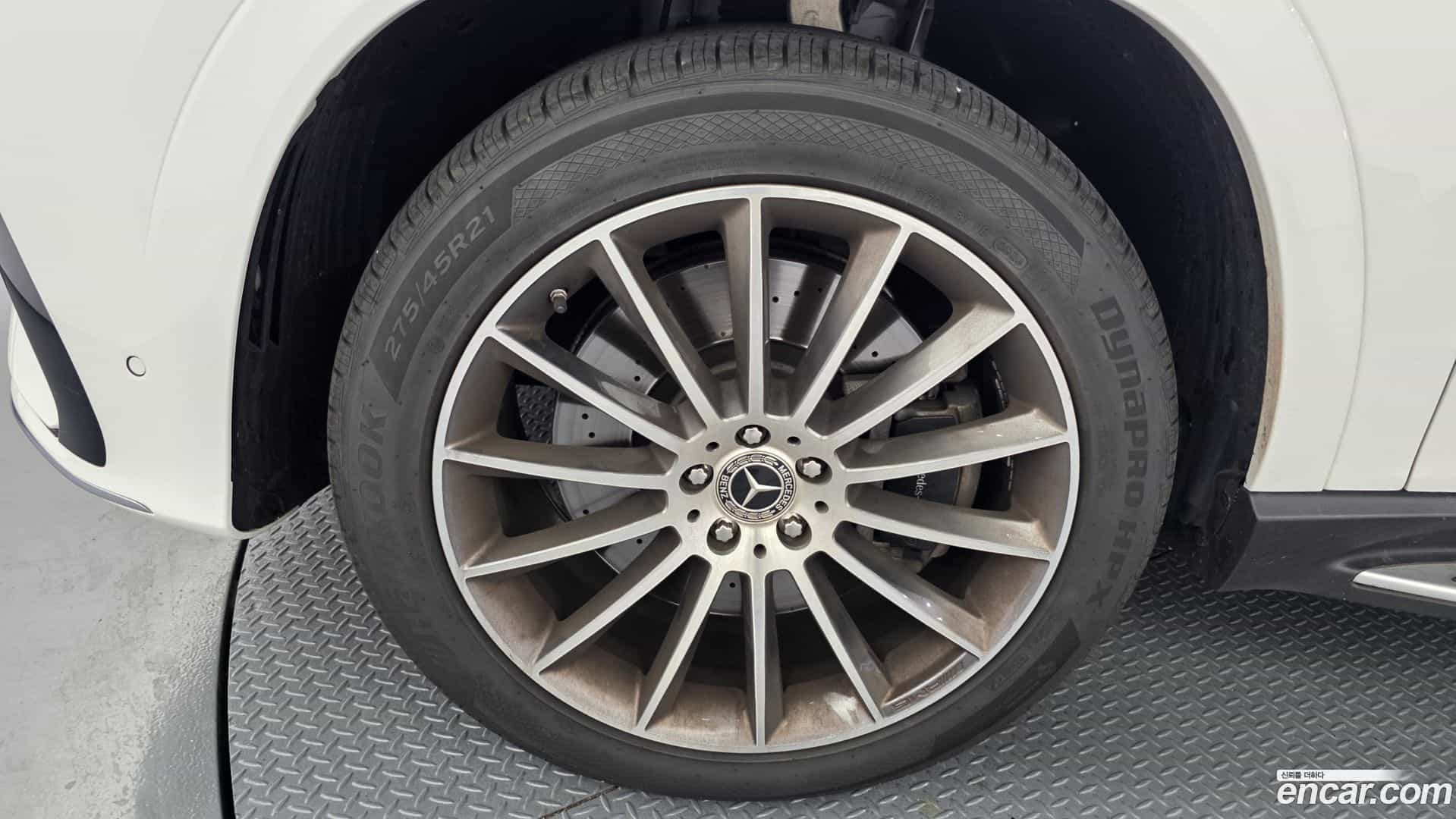 GLE-Class Mercedes-Benz 2024.0-OUTER-005