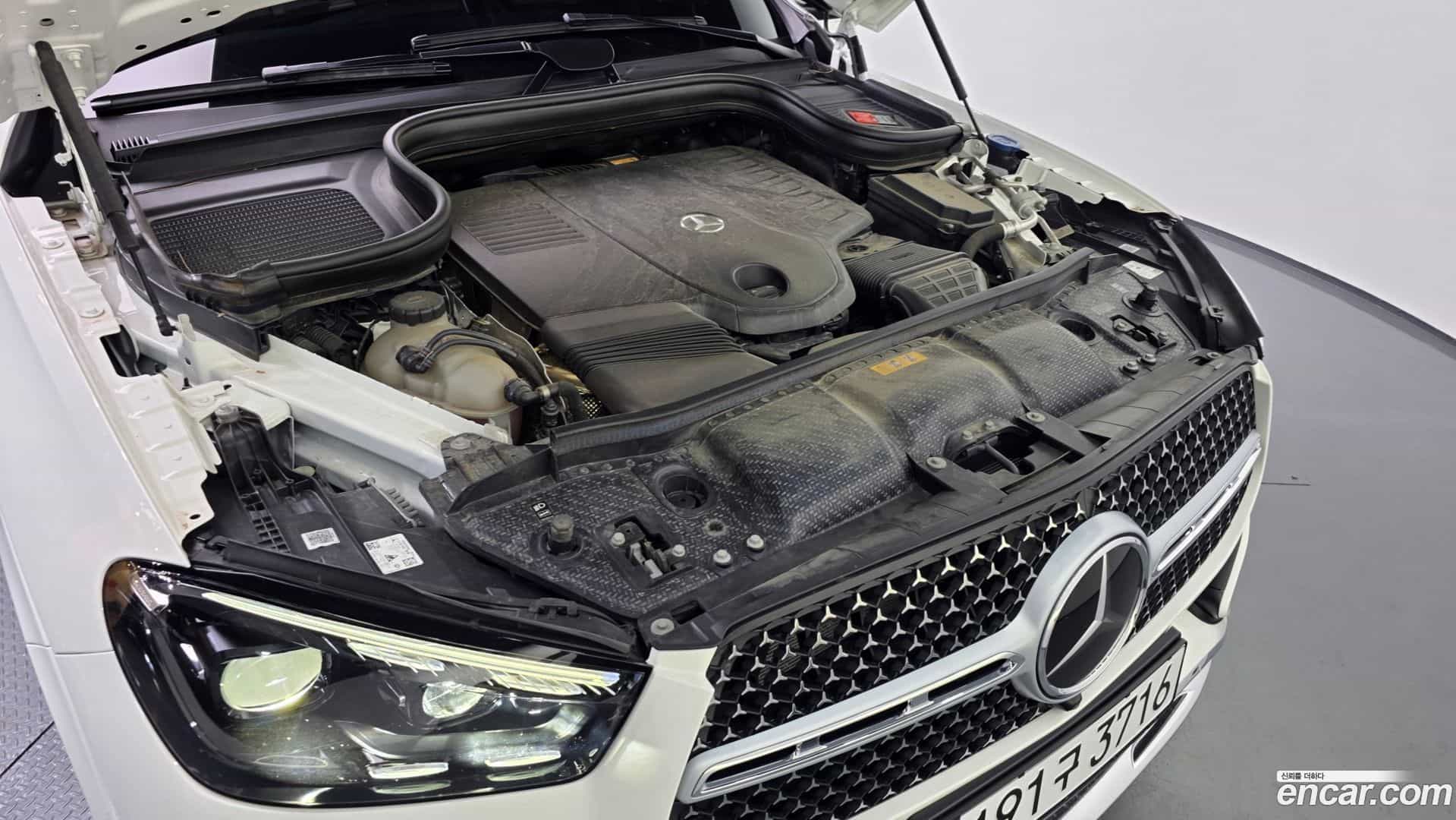 GLE-Class Mercedes-Benz 2024.0-OUTER-006