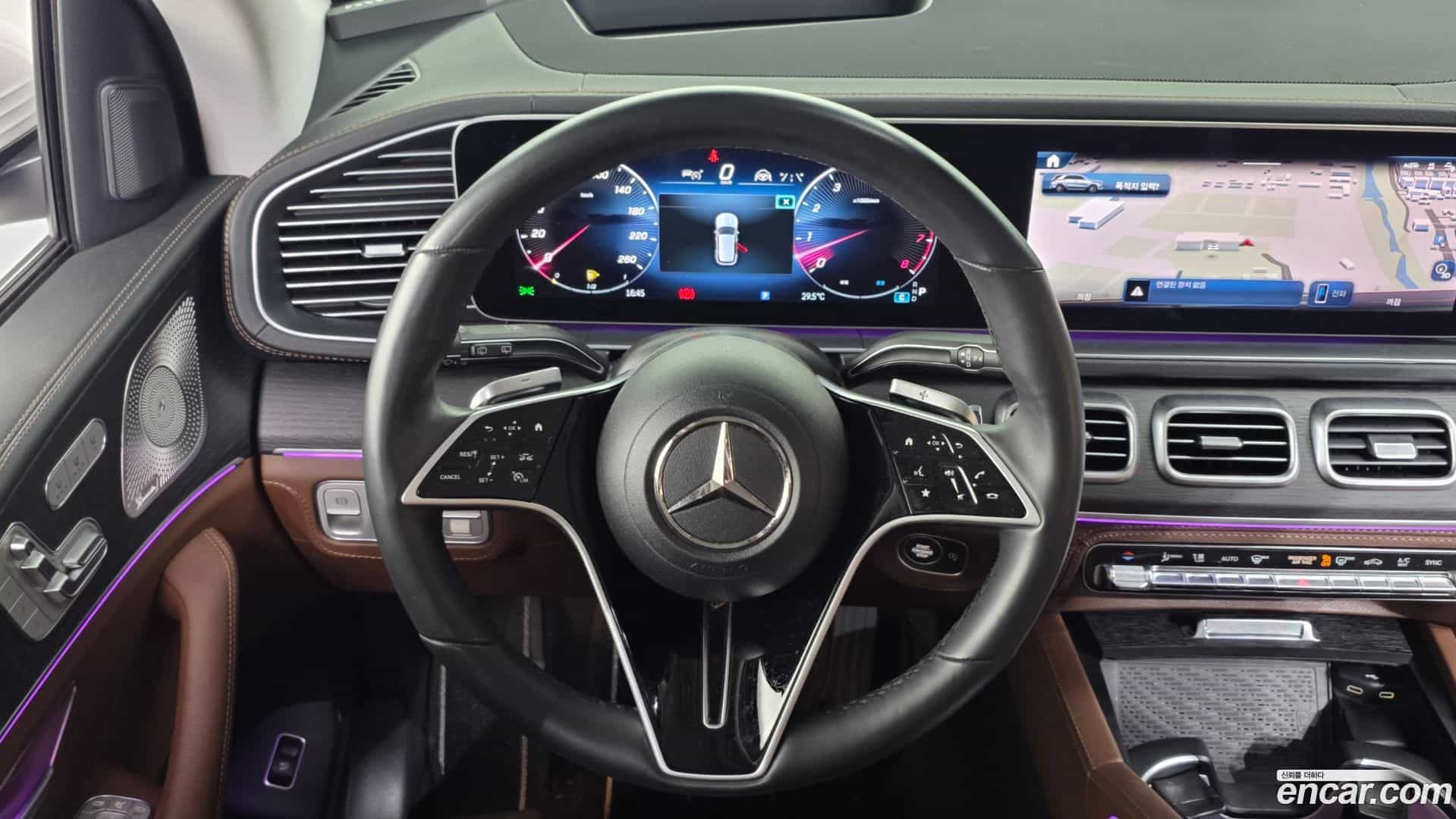 GLE-Class Mercedes-Benz 2024.0-OPTION-017