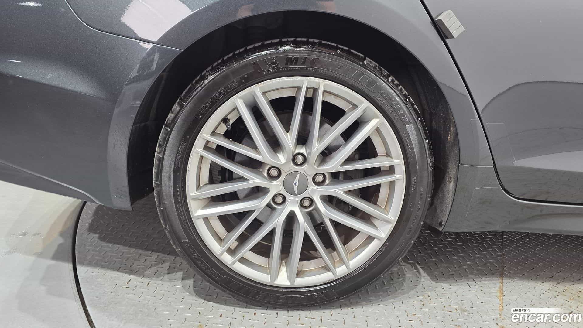 G70 Genesis 2019.11-OUTER-005