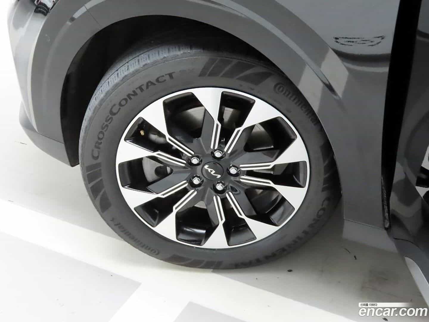 Canival Kia 2022.8-OPTION-023