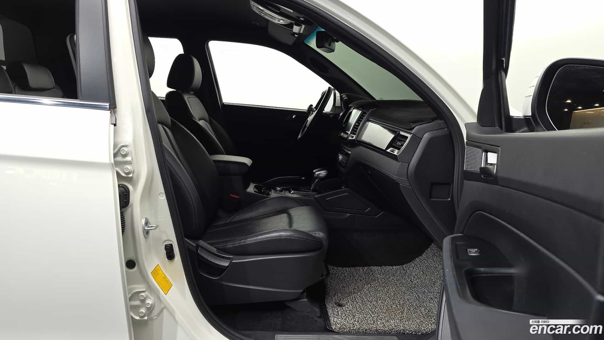 Rexton KG Mobility 2022.1-OPTION-015