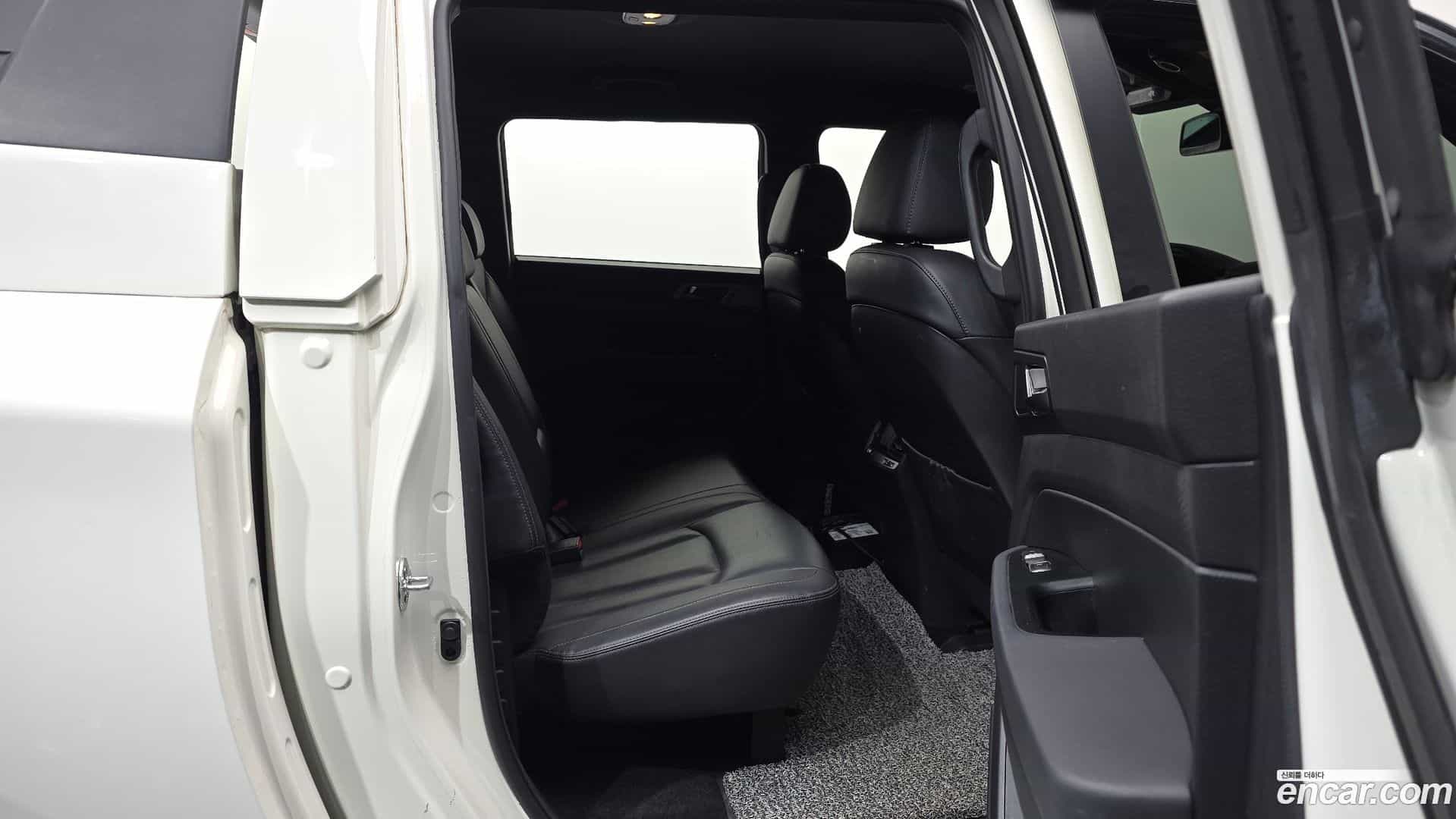 Rexton KG Mobility 2022.1-OPTION-016