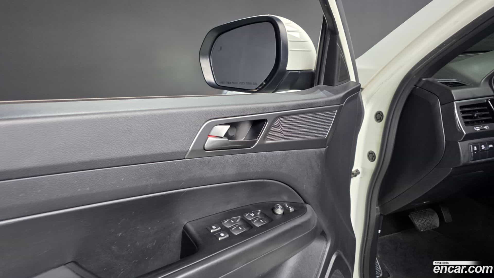 Rexton KG Mobility 2023.3-OPTION-041