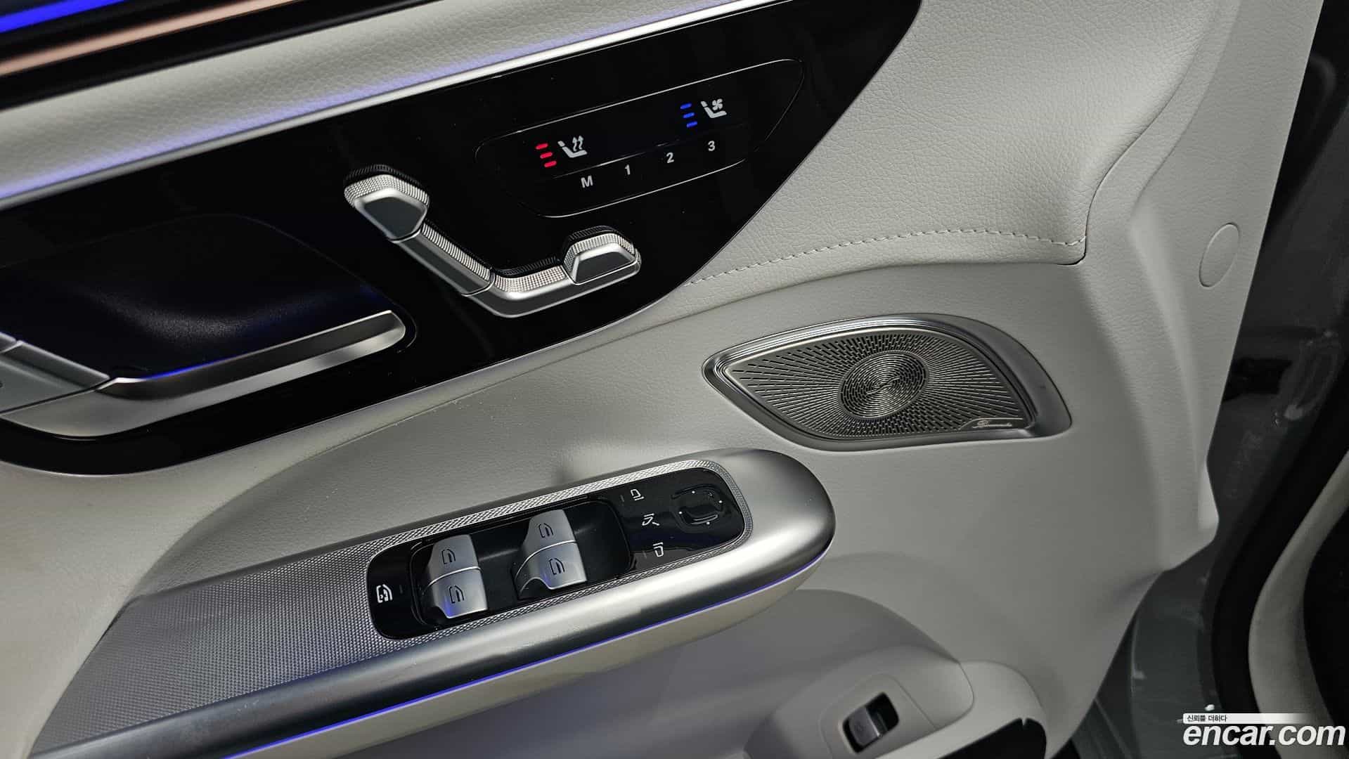 EQE Mercedes-Benz 2023.6-OPTION-040