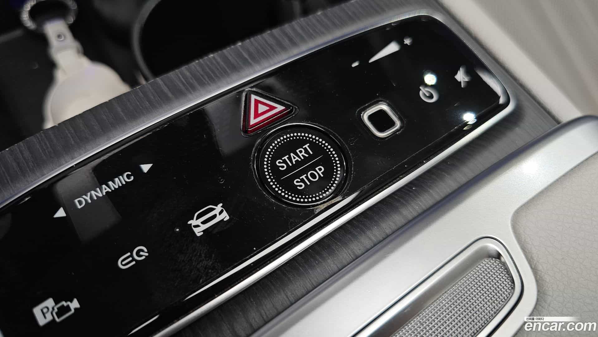 EQE Mercedes-Benz 2023.6-OPTION-050