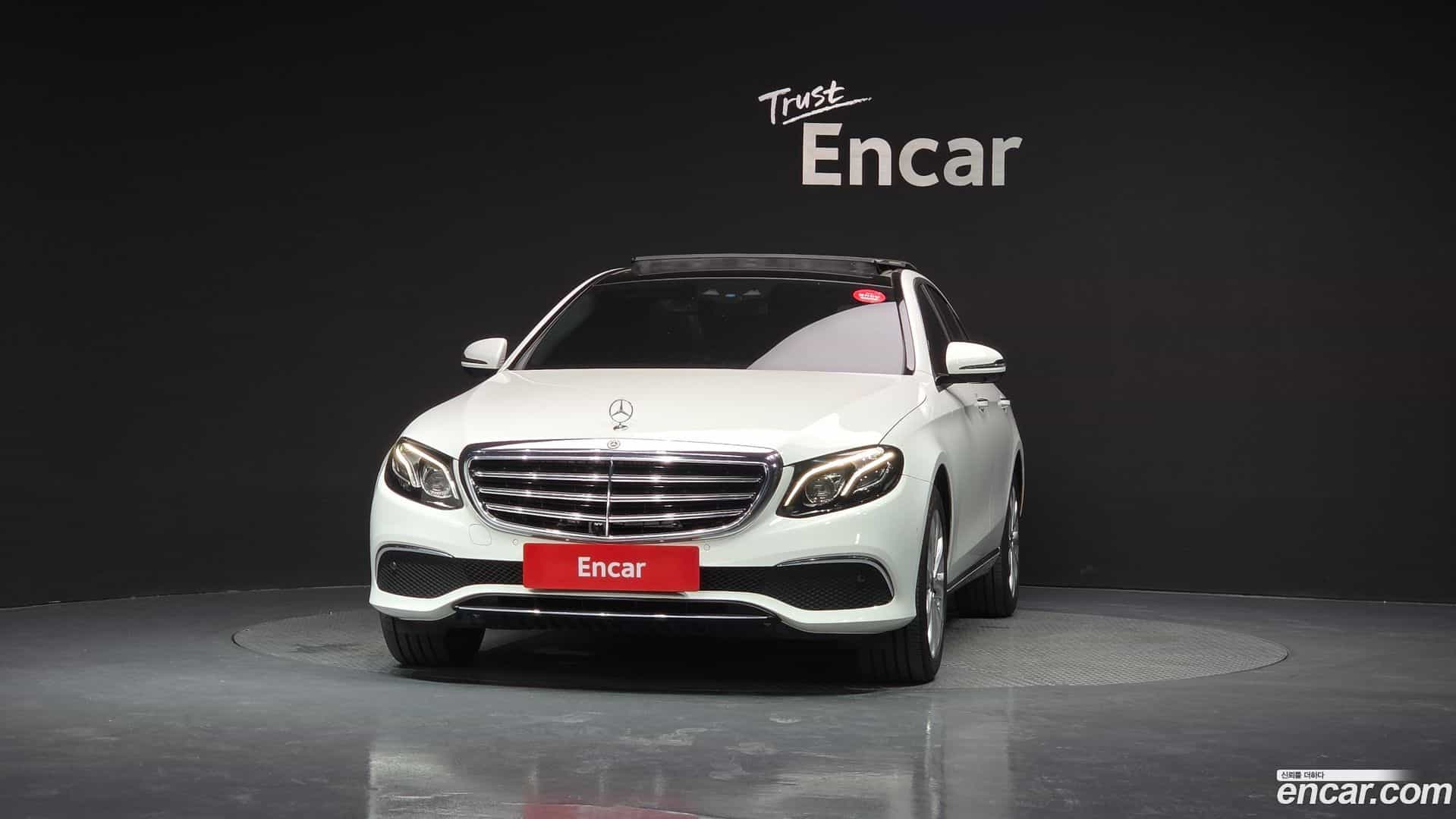 E-Class Mercedes-Benz 2019.2-OUTER-003