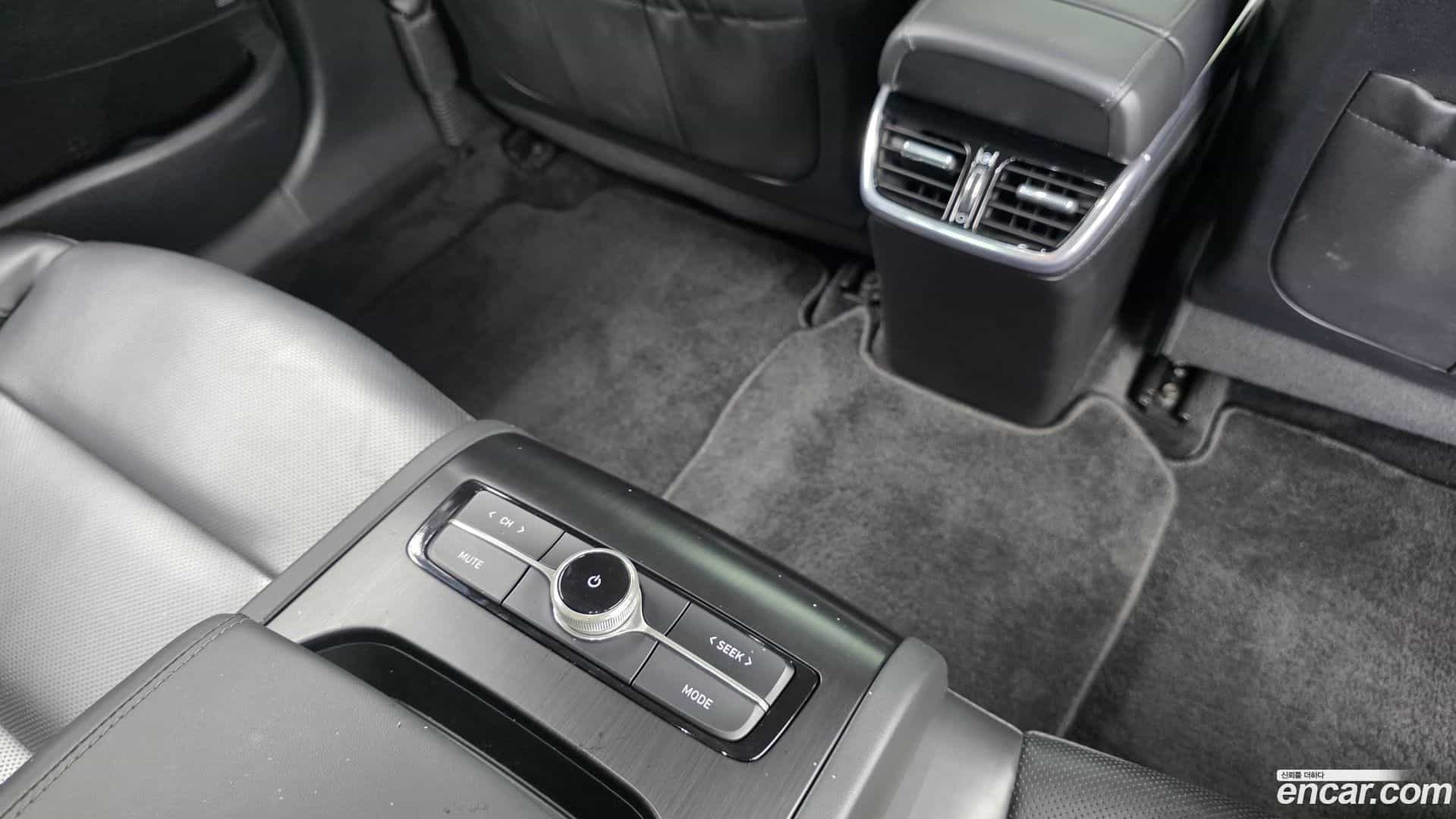 Grandeur Hyundai 2022.6-OPTION-023
