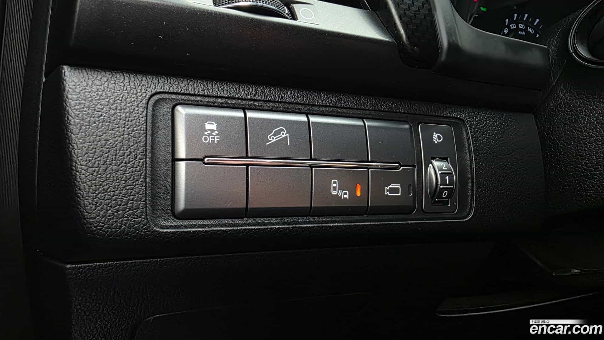 Rexton KG Mobility 2021.1-OPTION-045