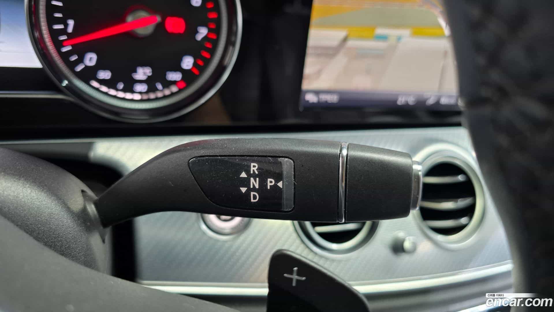 E-Class Mercedes-Benz 2019.11-INNER-009