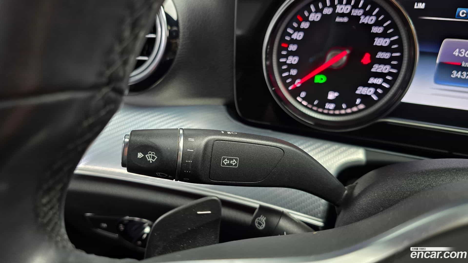 E-Class Mercedes-Benz 2019.11-OPTION-041