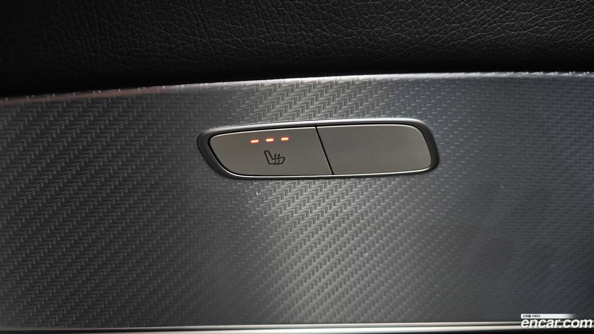 E-Class Mercedes-Benz 2019.11-OPTION-042