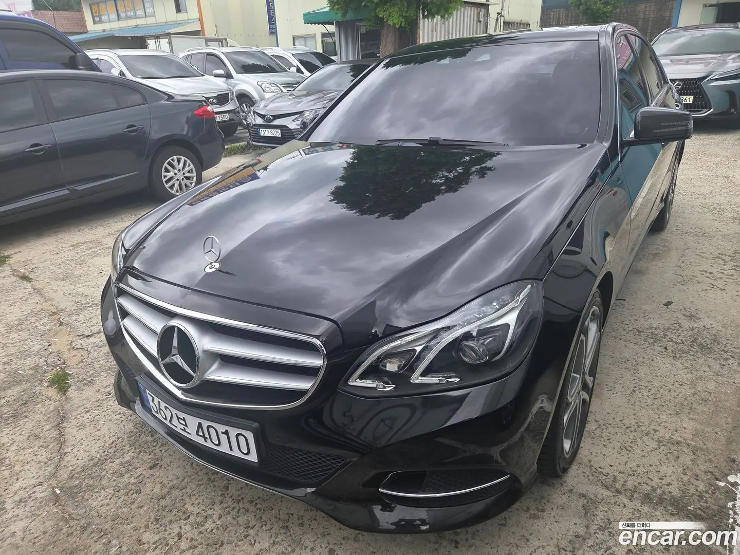 Main__Slider__Photo:E-Class Mercedes-Benz 2015.6-0