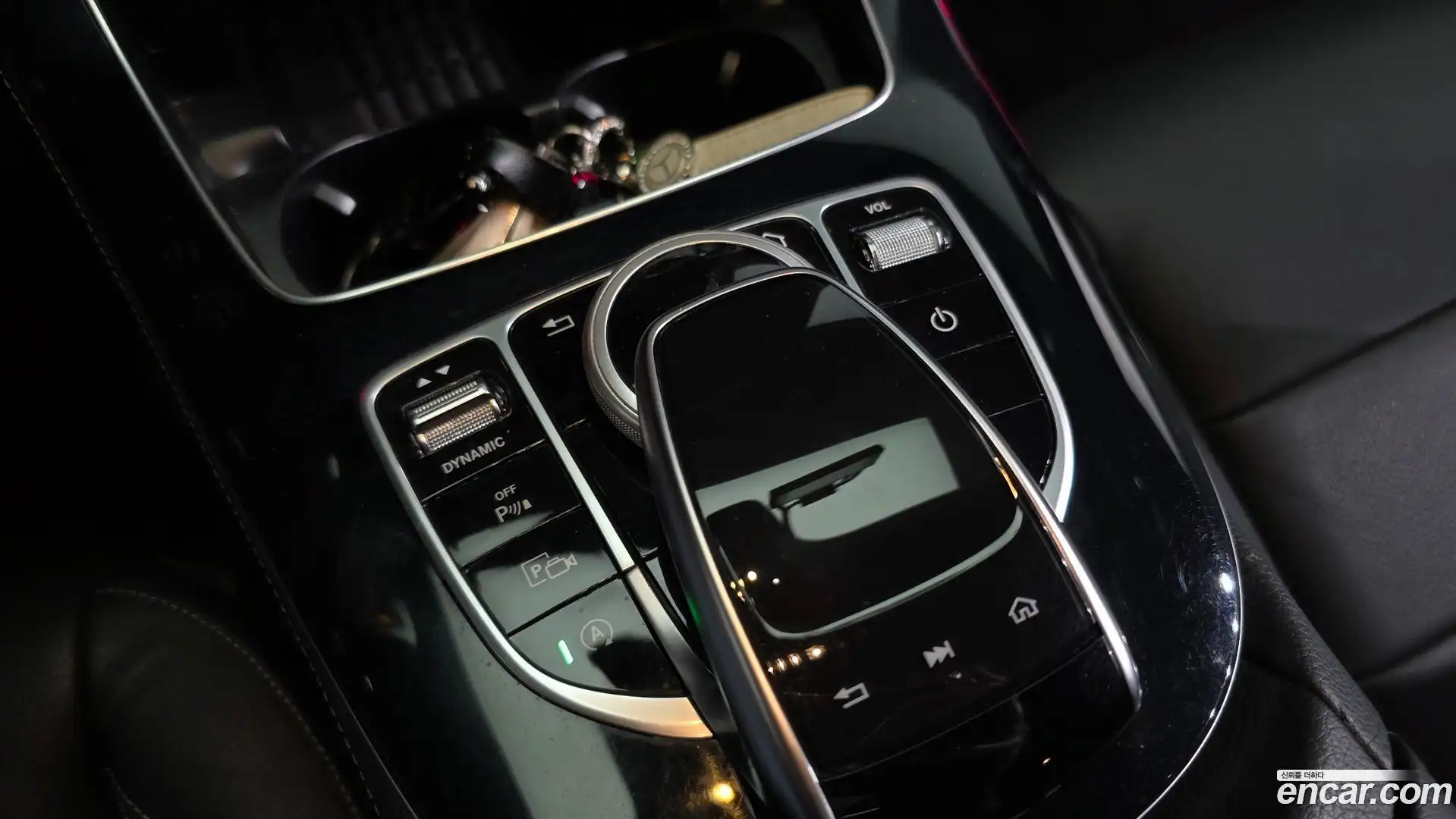 E-Class Mercedes-Benz 2018.9-OPTION-024