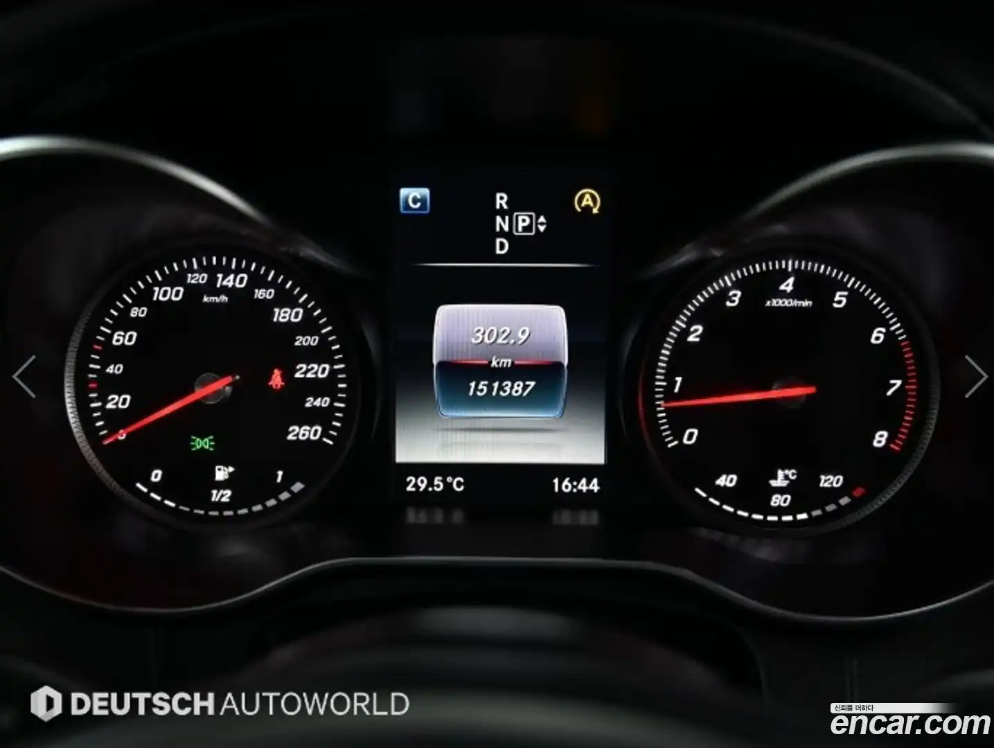 C-Class Mercedes-Benz 2014.11-INNER-008