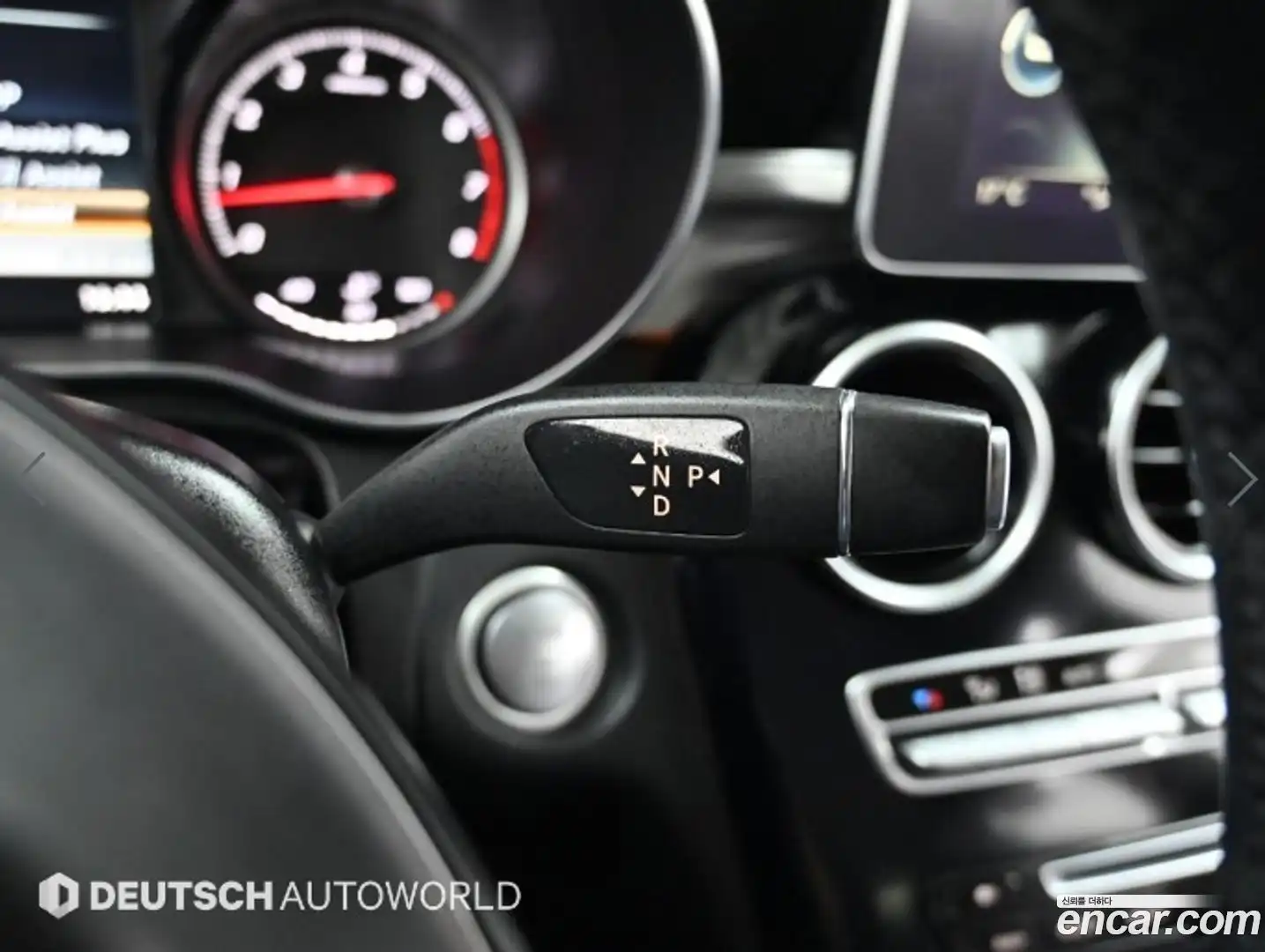 C-Class Mercedes-Benz 2014.11-INNER-009