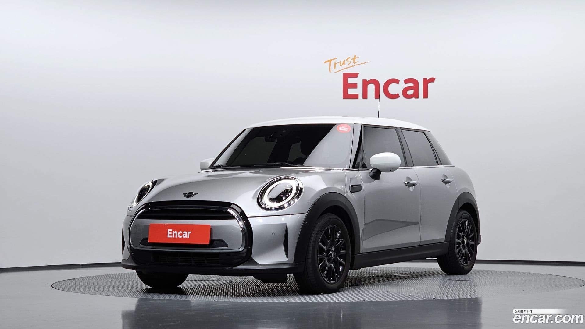 Main__Slider__Photo:Cooper Mini 2023.11-0