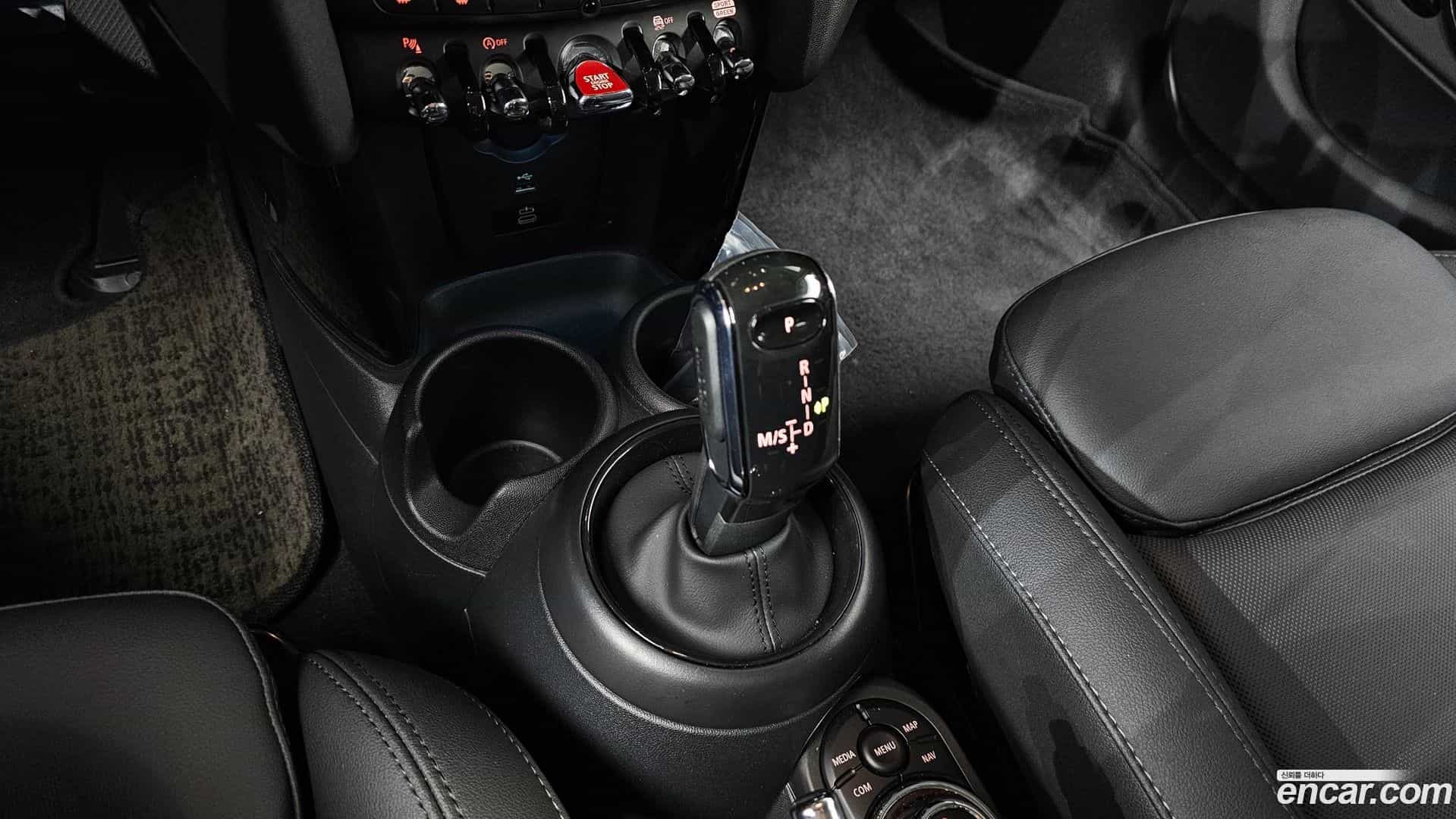 Cooper Mini 2023.11-INNER-009