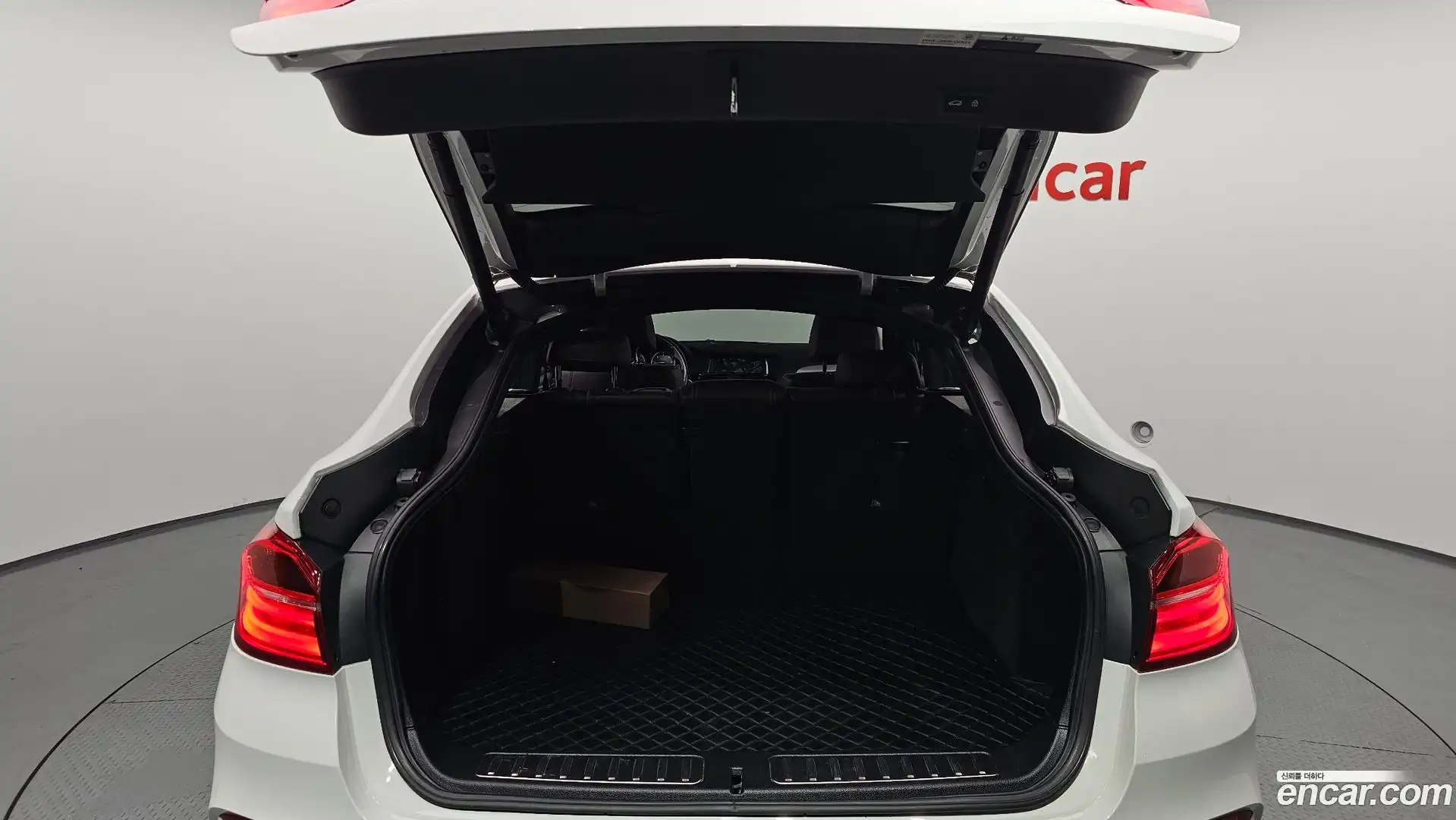 X4 BMW 2018.4-OPTION-024